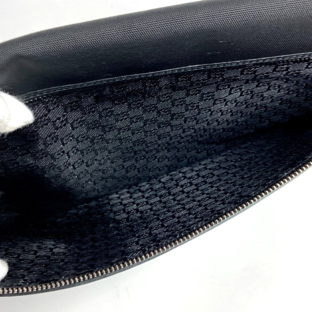 Gucci Black Nylon Clutch Bag Pouch (Pre-Owned)
