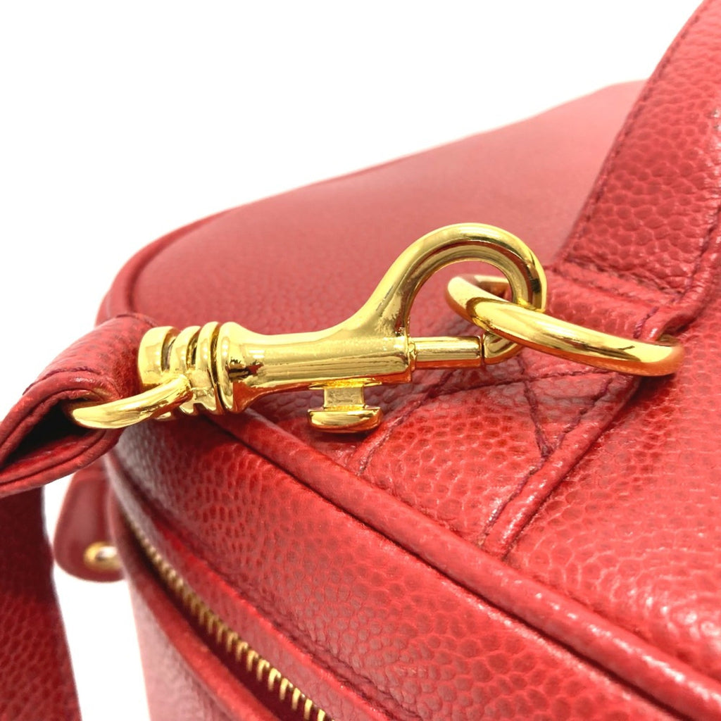Chanel Red Leather Shoulder Bag (Pre-Owned)