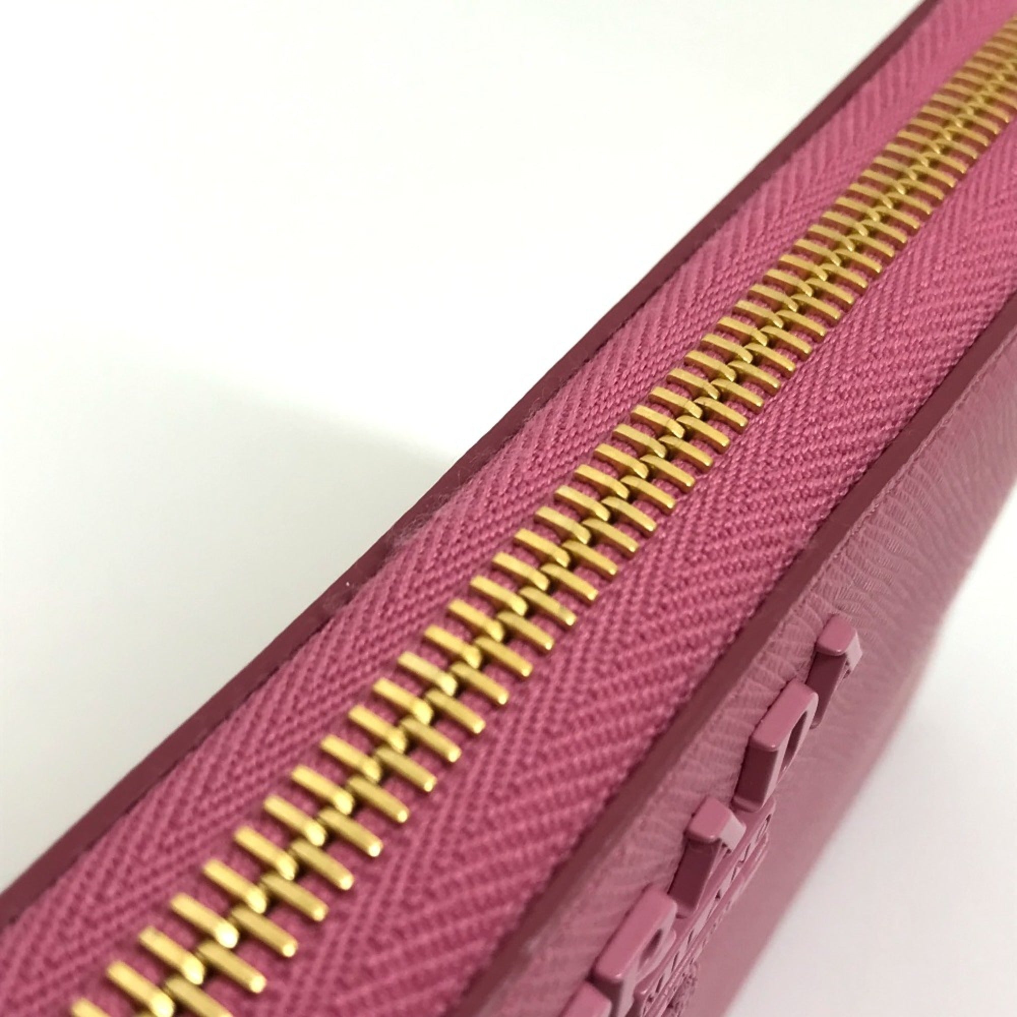 Prada Pink Other Long Wallet (Bi-Fold) (Pre-Owned)