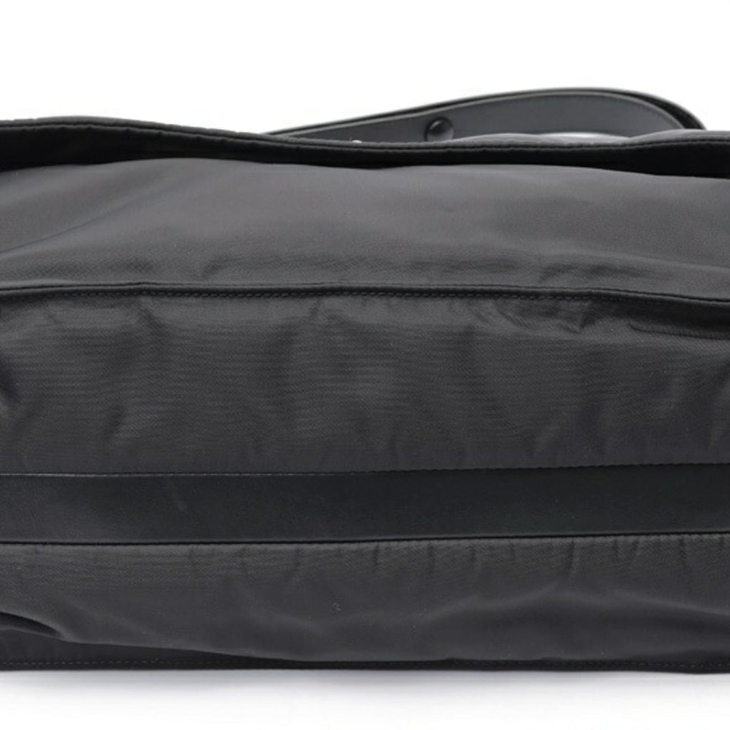 Prada Black Nylon Shoulder Bag (Pre-Owned)