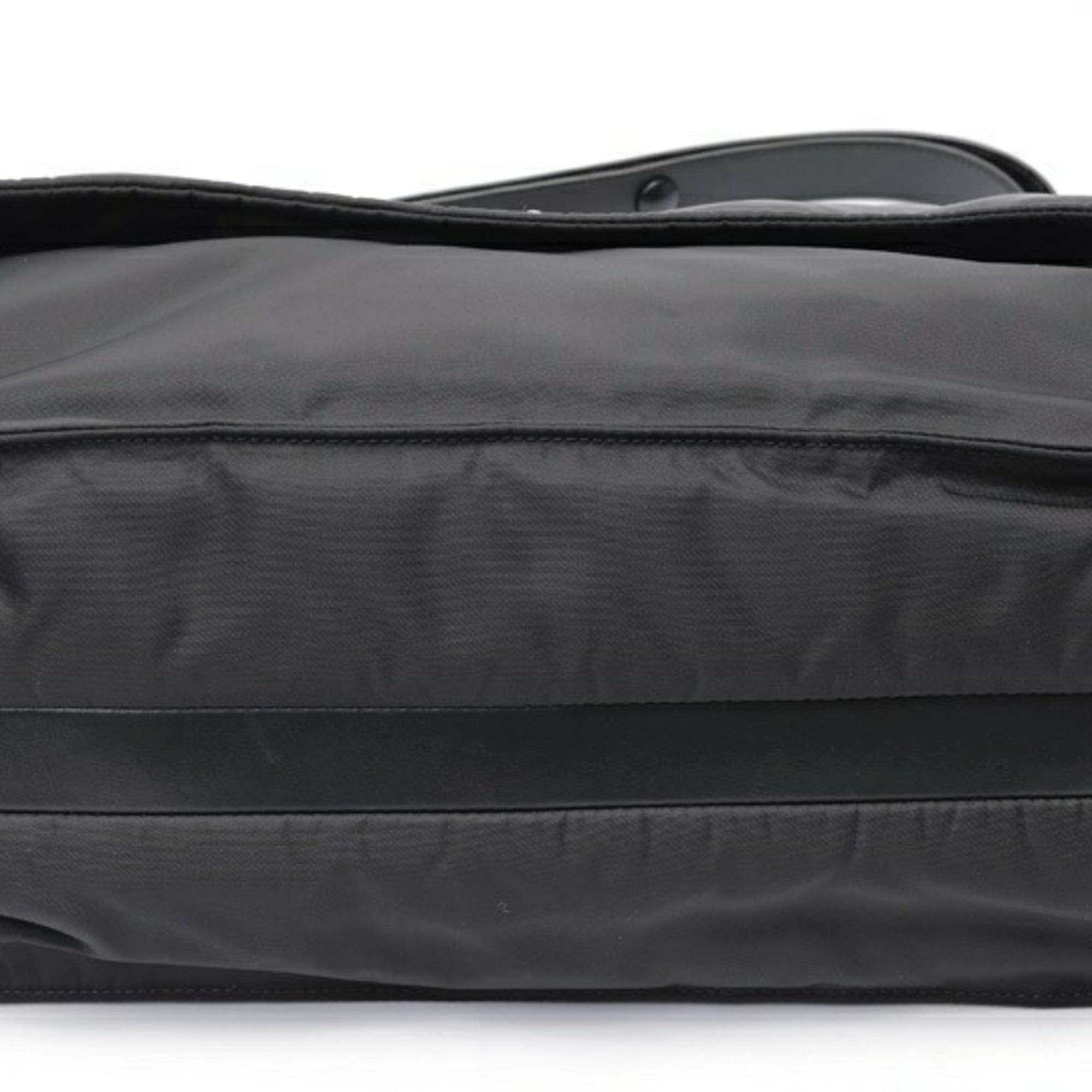 Prada Black Nylon Shoulder Bag (Pre-Owned)