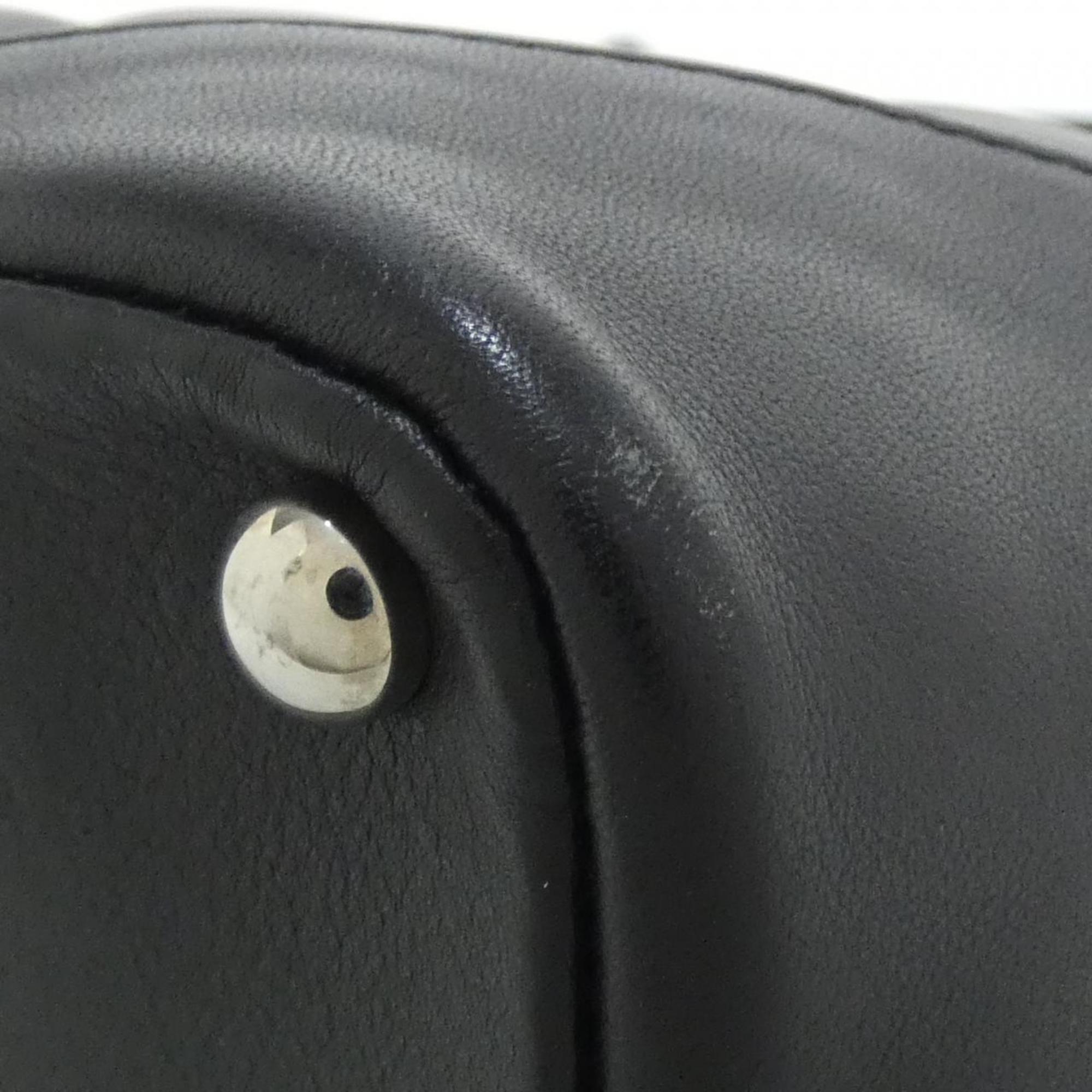 Chanel Black Leather Handbag (Pre-Owned)