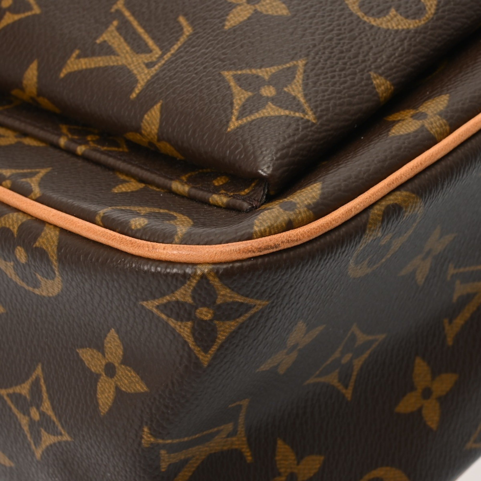 Louis Vuitton Brown Monogram Canvas Shoulder Bag (Pre-Owned)