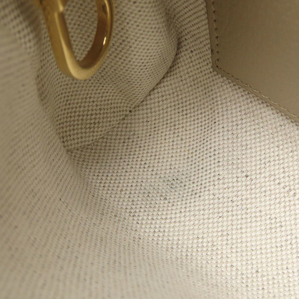 Gucci Beige White Gg Supreme Leather Shoulder Bag (Pre-Owned)