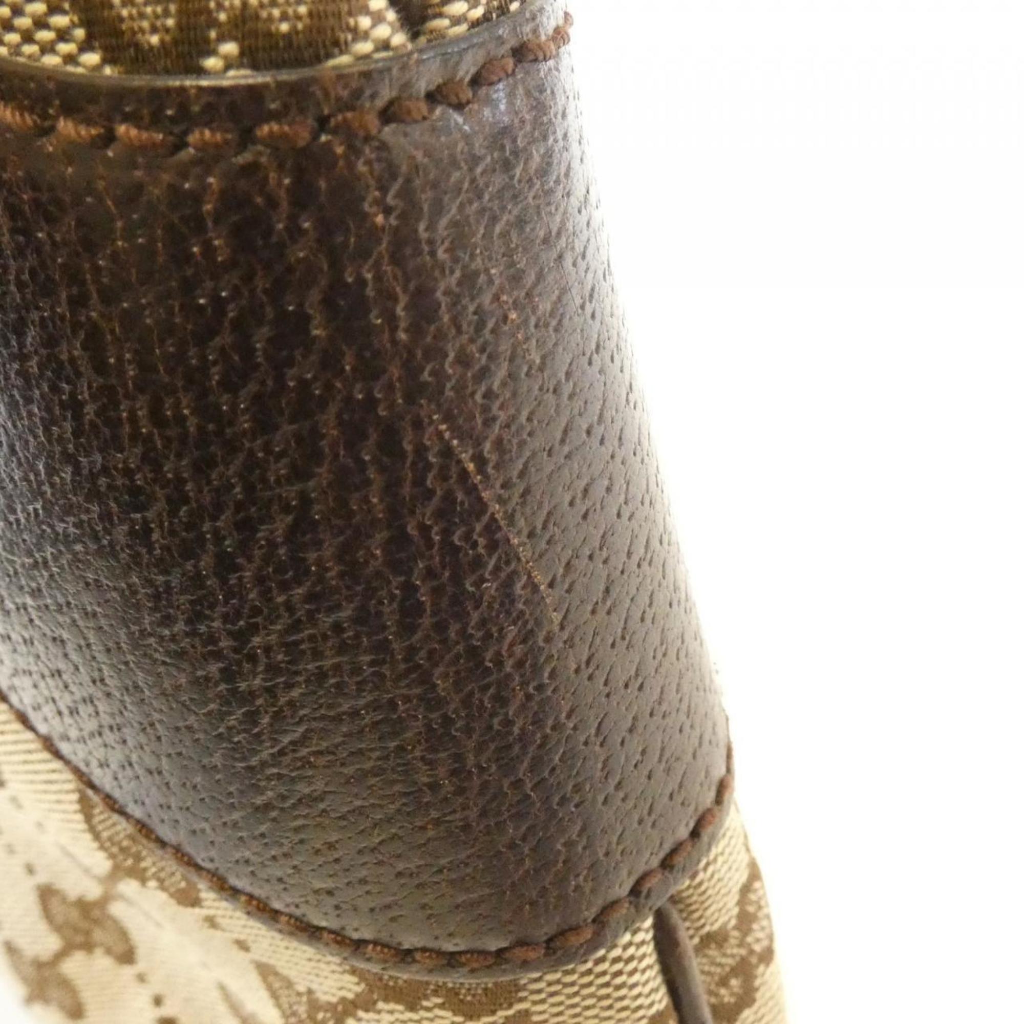 Gucci Beige Gg Canvas Leather Handbag (Pre-Owned)