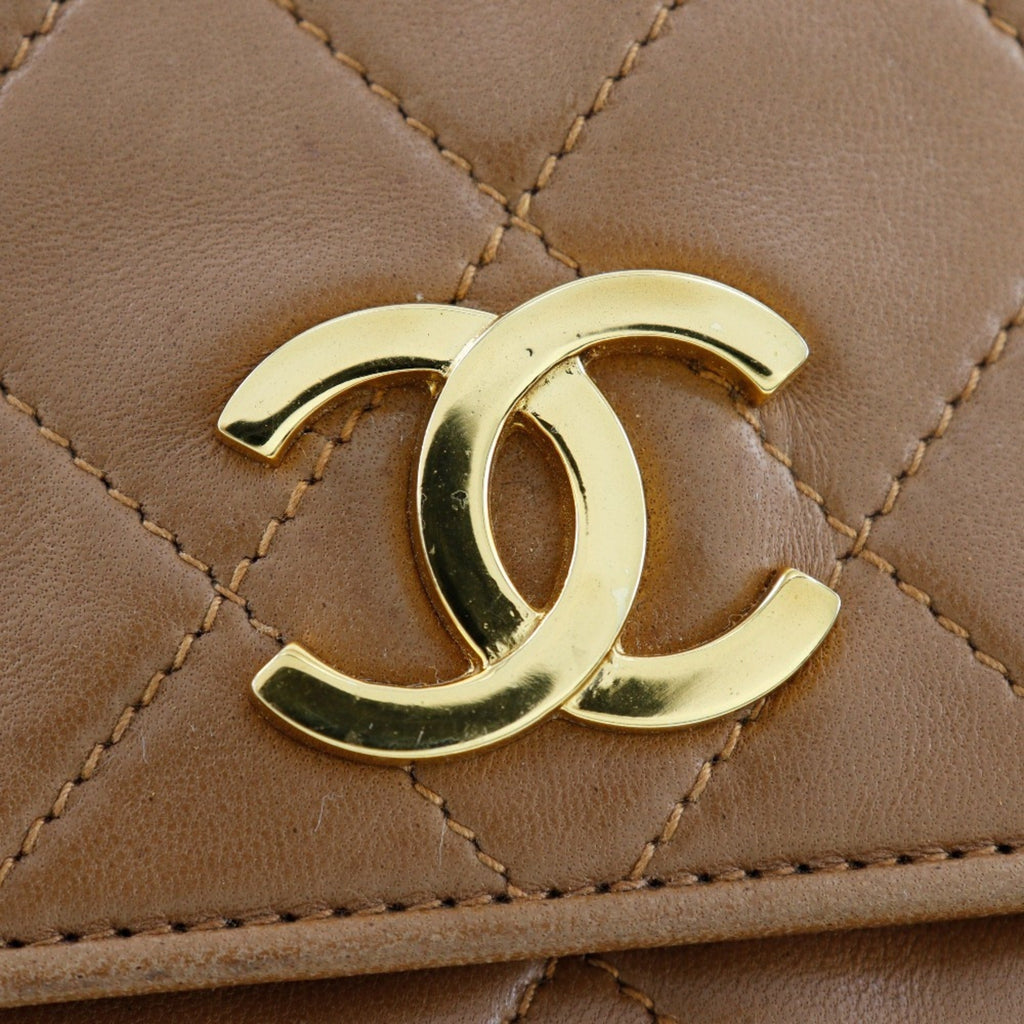 Chanel Beige Leather Handbag (Pre-Owned)