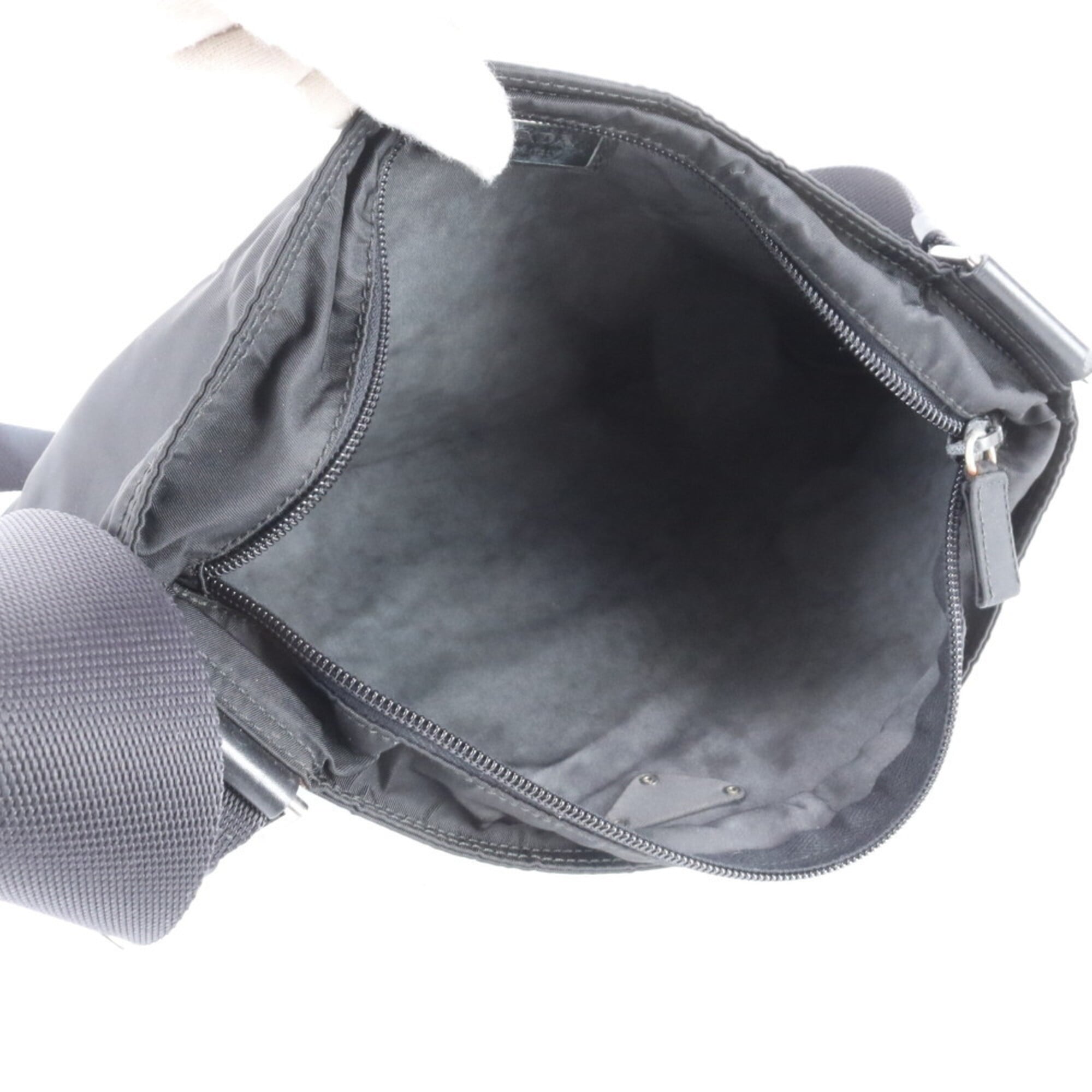 Prada Black Nylon Leather Shoulder Bag (Pre-Owned)