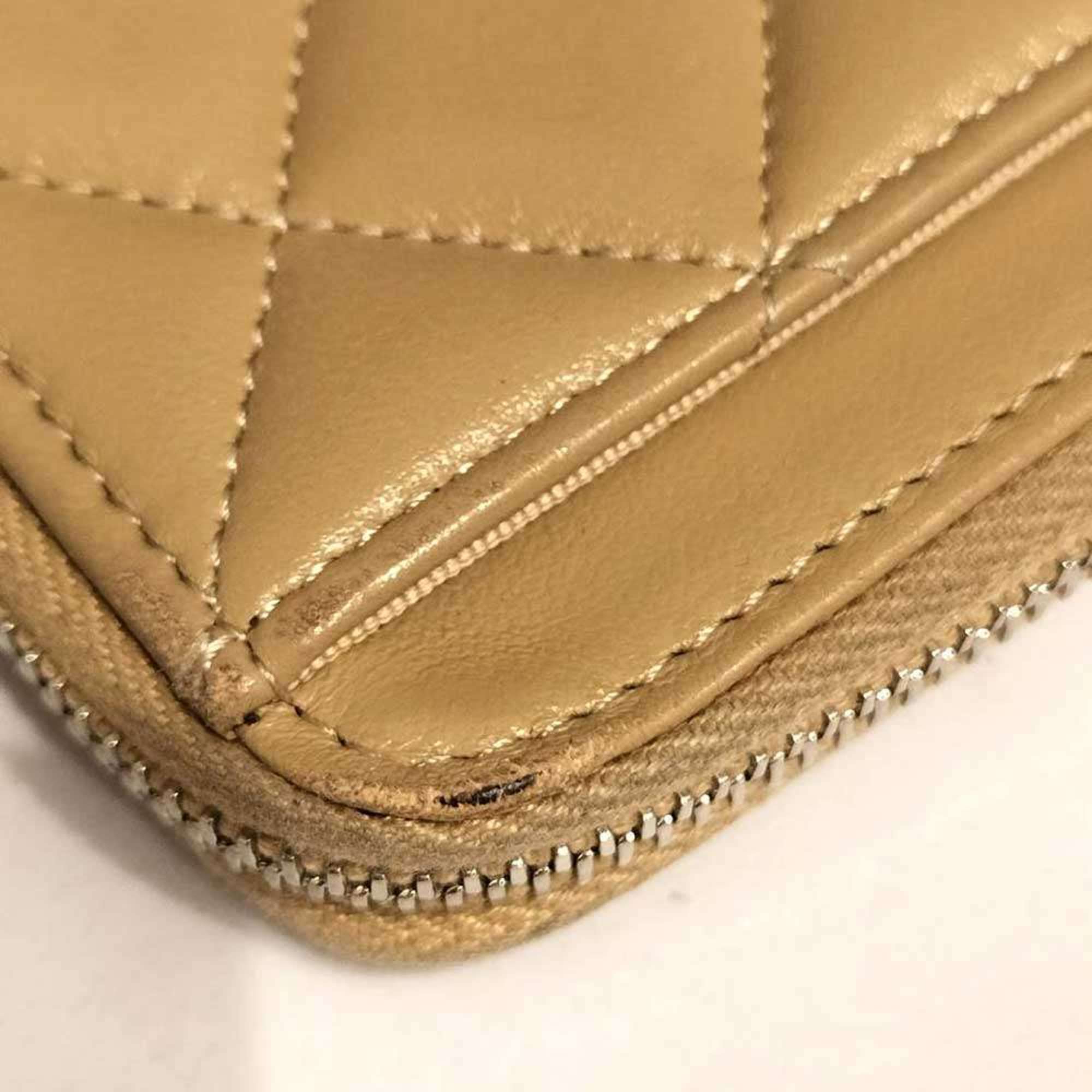 Chanel Matelasse Beige Light Brown Leather Pochette (Pre-Owned)