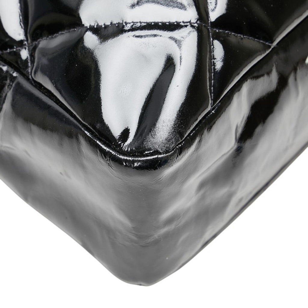 Chanel Black Patent Leather Shoulder Bag (Pre-Owned)