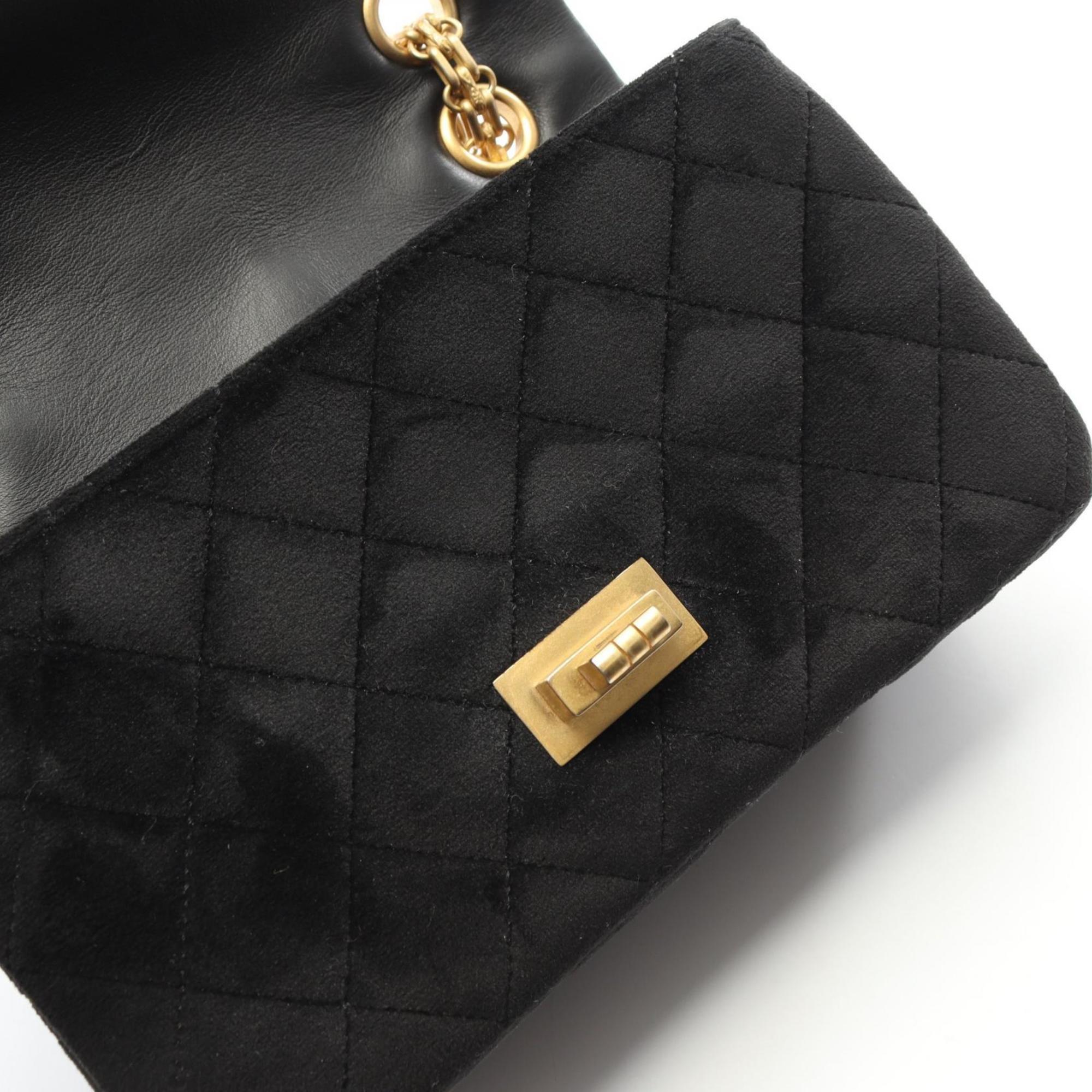 Chanel Black Fabric Shoulder Bag (Pre-Owned)