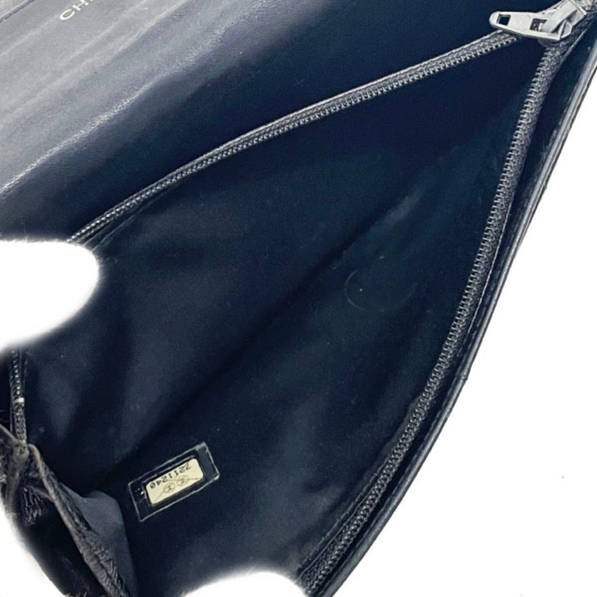 Chanel Black Leather Nylon Long Wallet (Bi-Fold) (Pre-Owned)