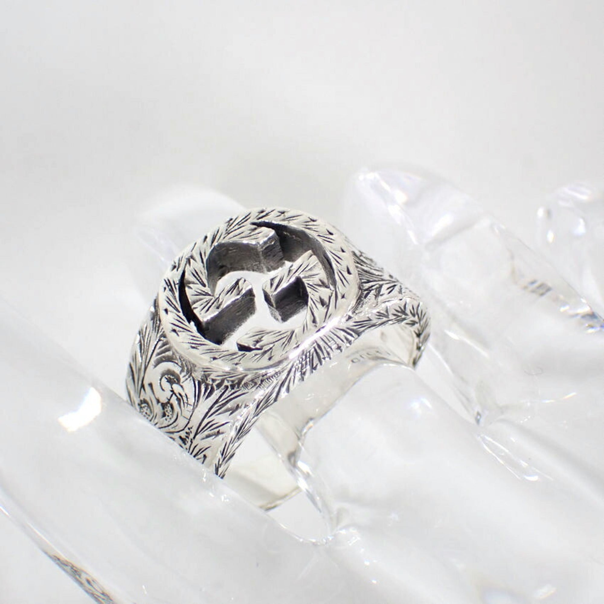 Gucci Sterling Silver 925 Band Ring (Pre-Owned)