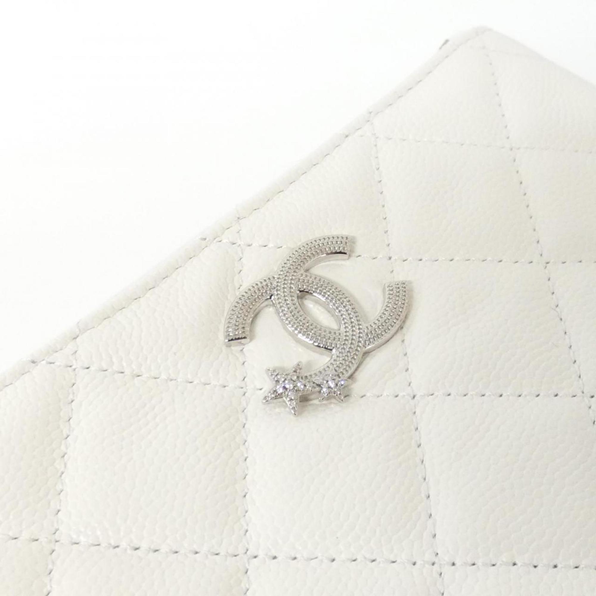 Chanel White Grained Calfskin Pouch (Pre-Owned)