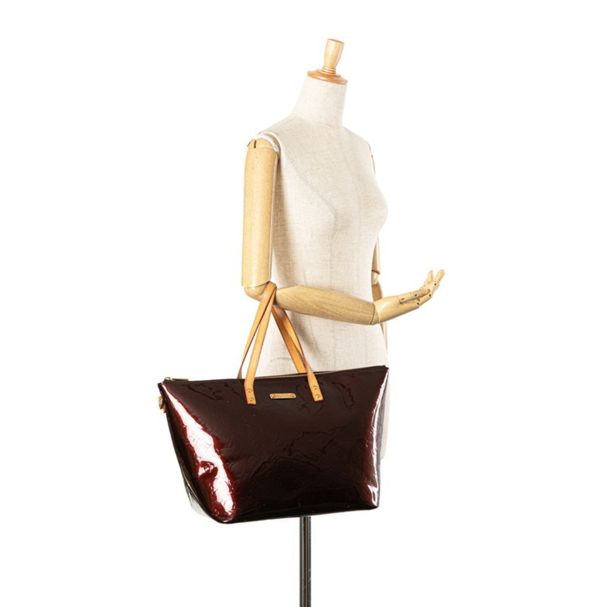 Louis Vuitton Amarante Brown Patent Leather Leather Handbag Shoulder Bag (Pre-Owned)