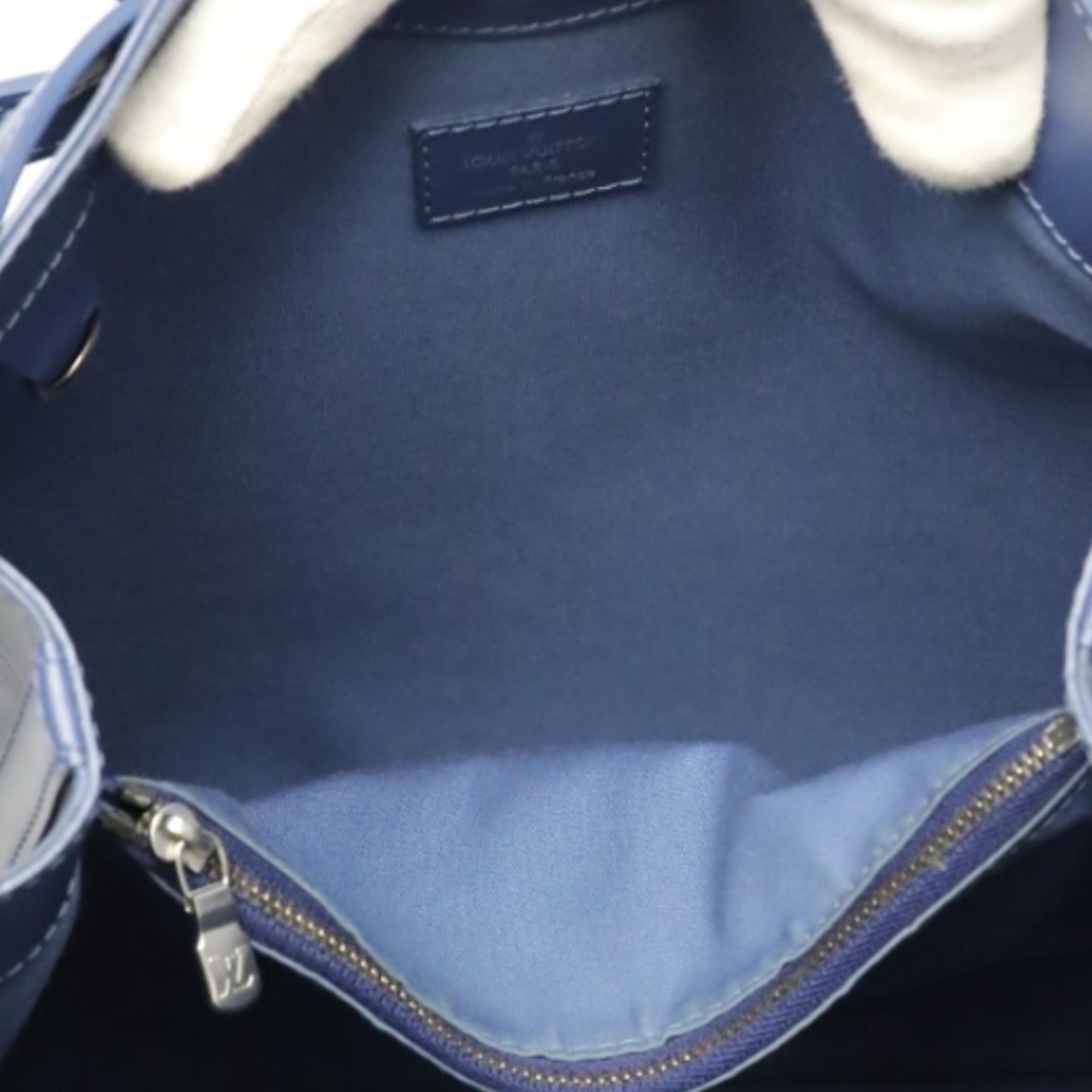 Louis Vuitton Epi Blue Epi Leather Shoulder Bag (Pre-Owned)