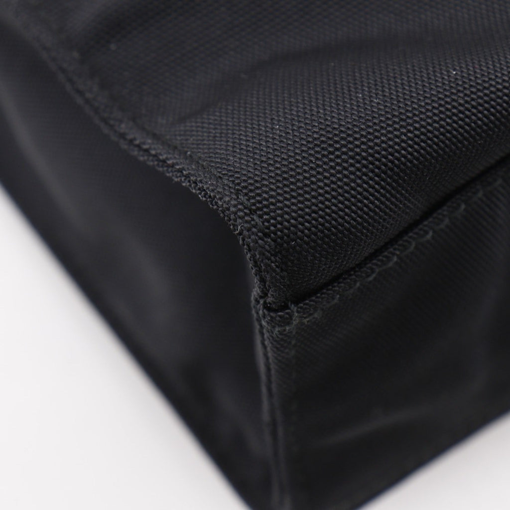 Gucci Black Nylon Canvas Shoulder Bag (Pre-Owned)