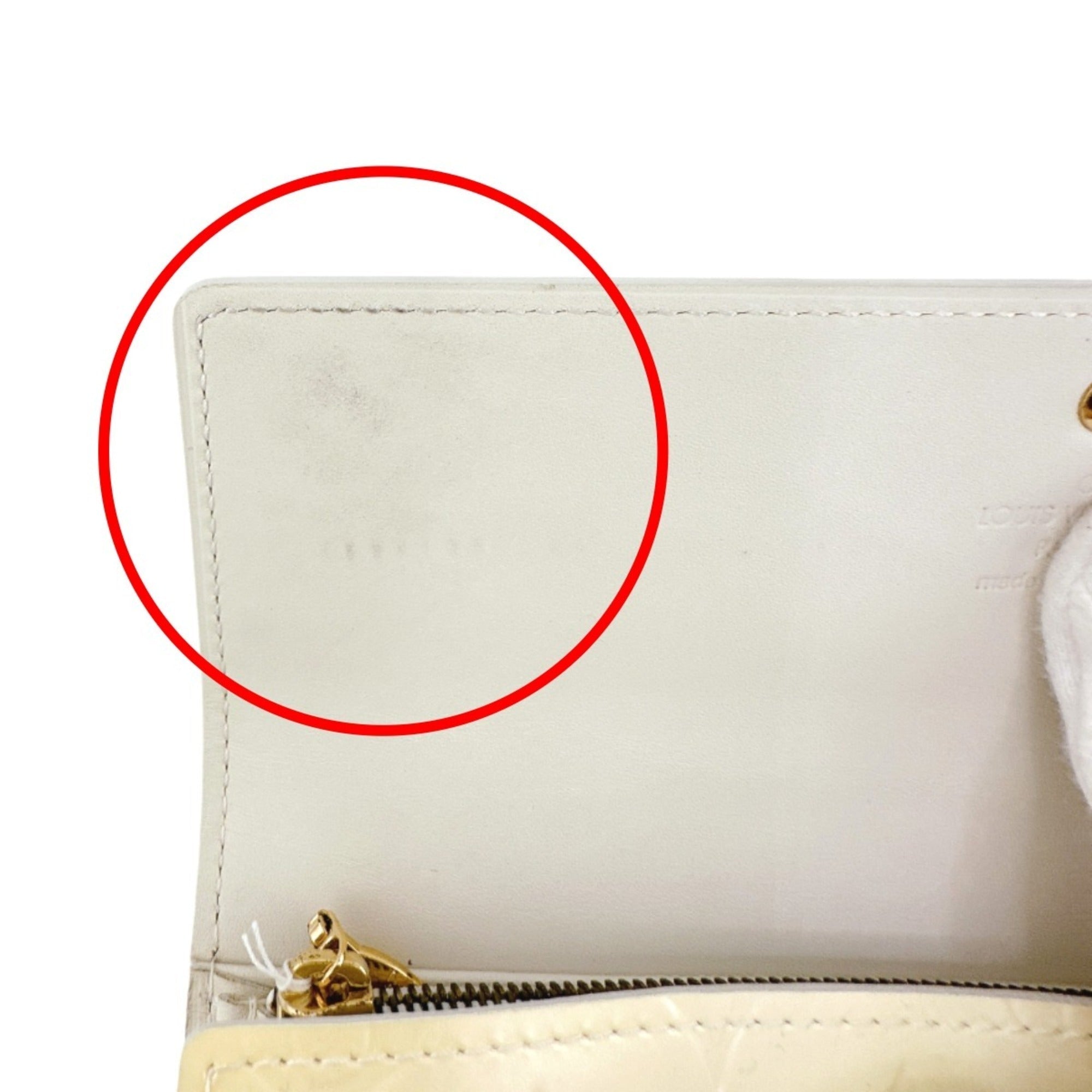 Louis Vuitton Cream White Monogram Vernis Long Wallet (Tri-Fold) (Pre-Owned)