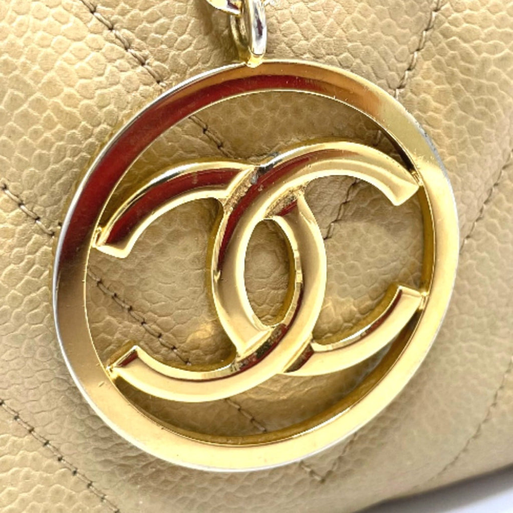 Chanel Beige Leather Shoulder Bag (Pre-Owned)