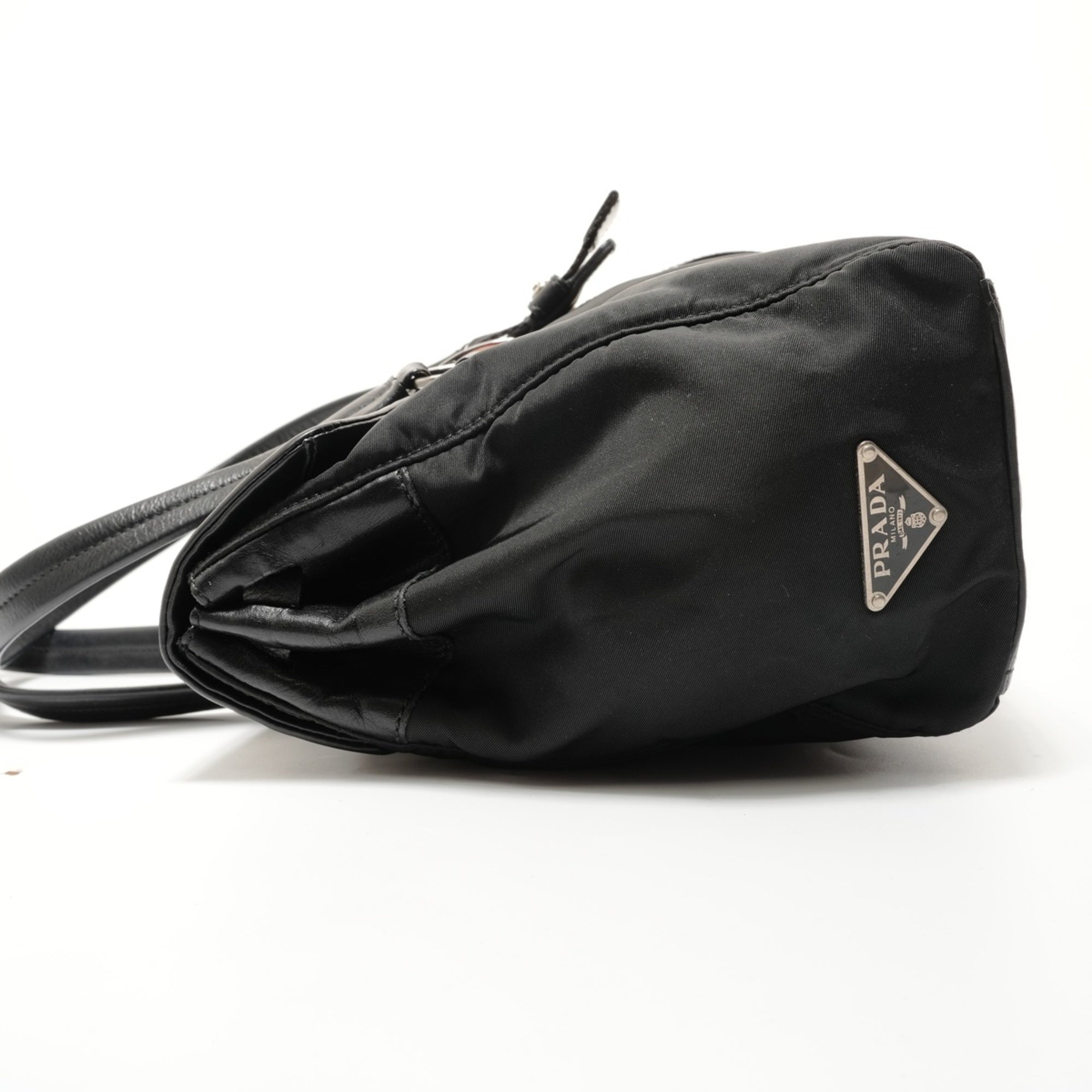 Prada Black Nylon Leather Shoulder Bag (Pre-Owned)