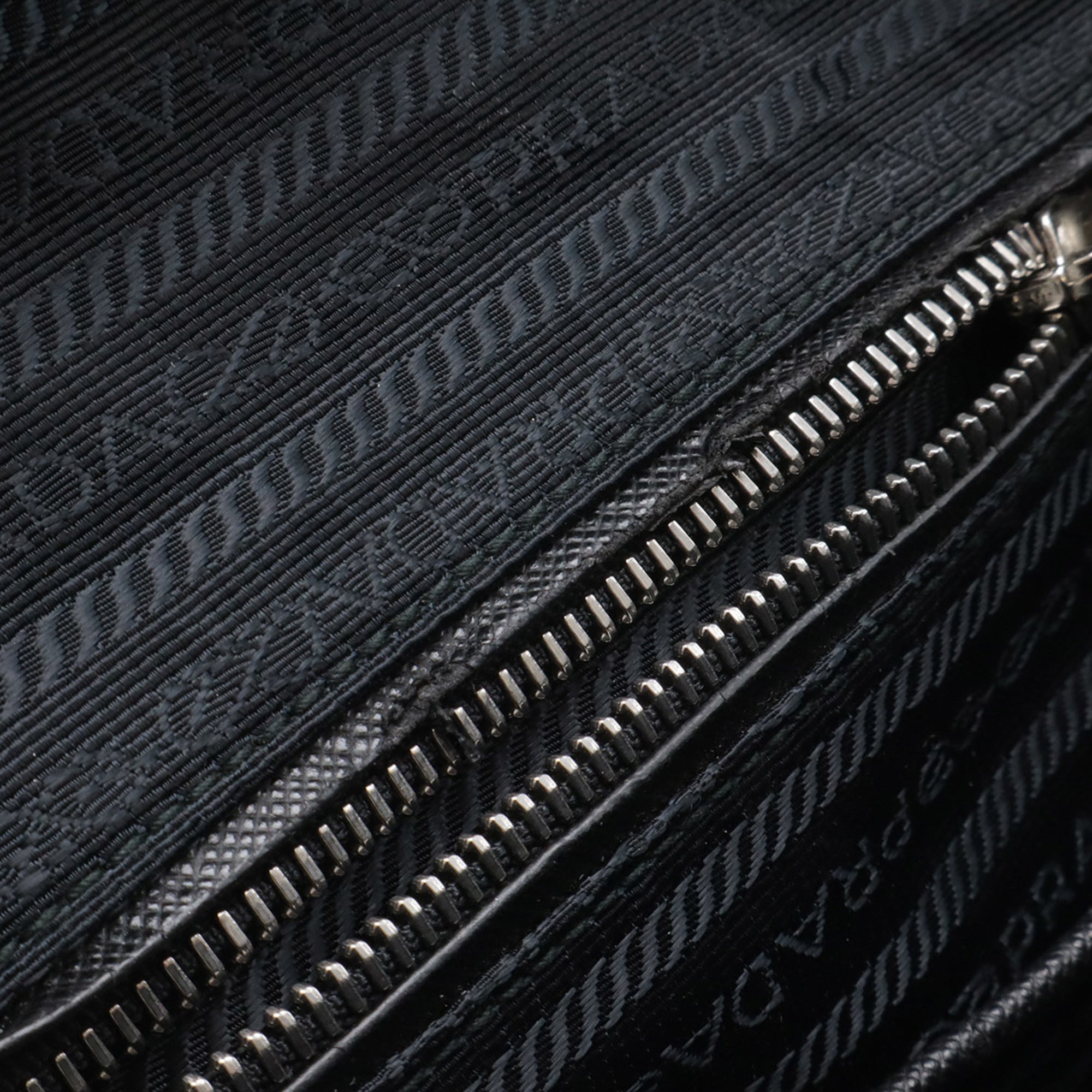 Prada Black Nero Nylon Leather Shoulder Bag (Pre-Owned)