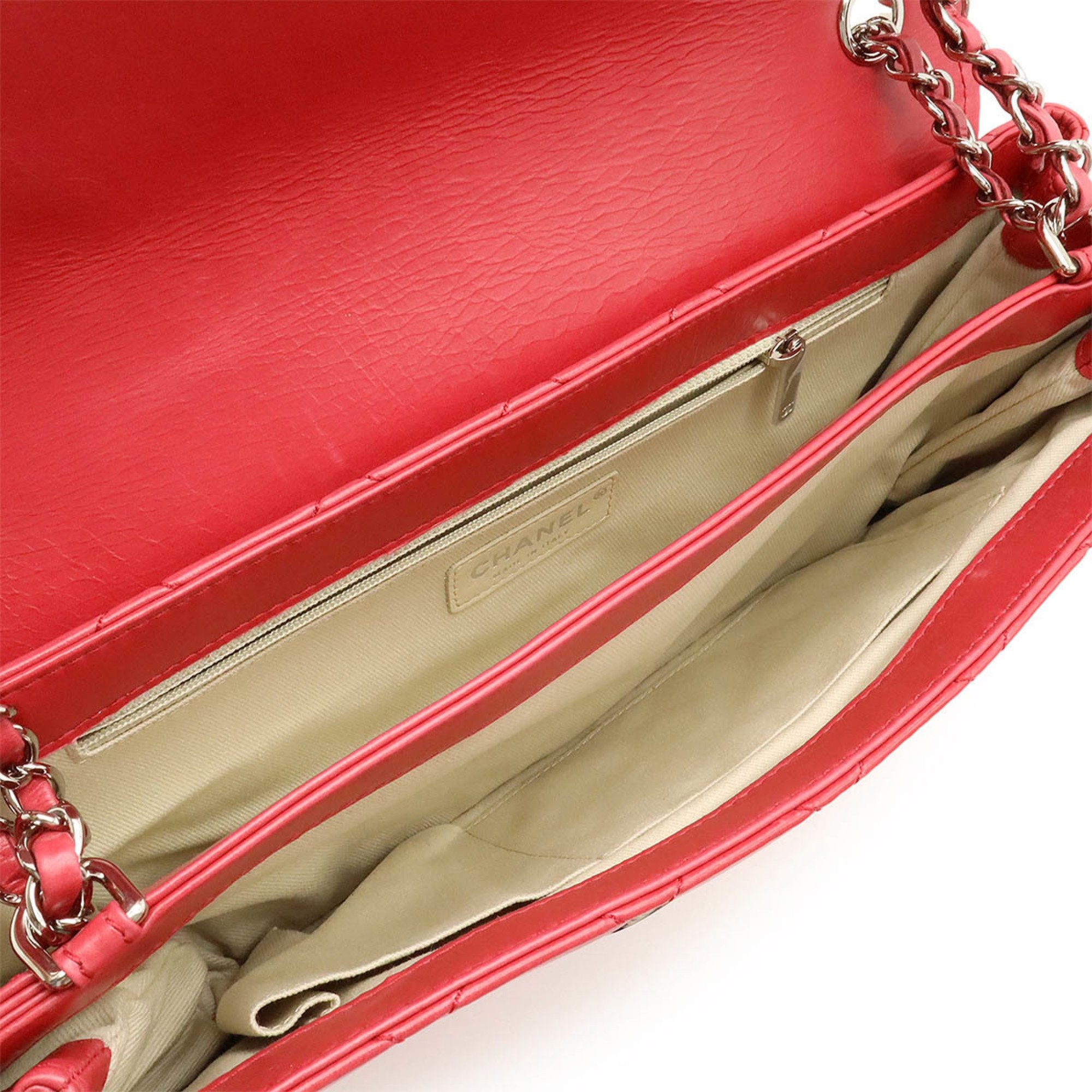 Chanel Pink Leather Shoulder Bag (Pre-Owned)