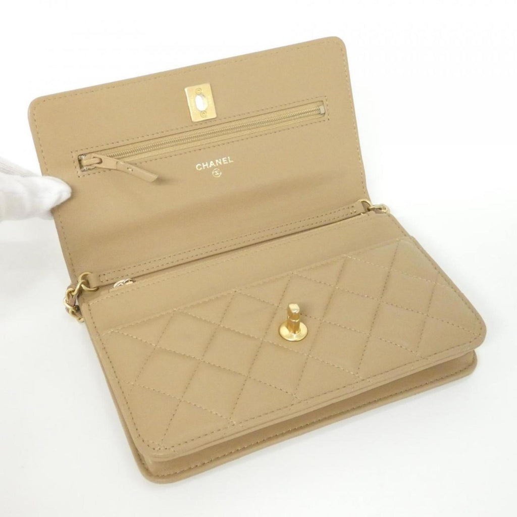 Chanel Beige Leather Chain/Shoulder Wallet (Pre-Owned)