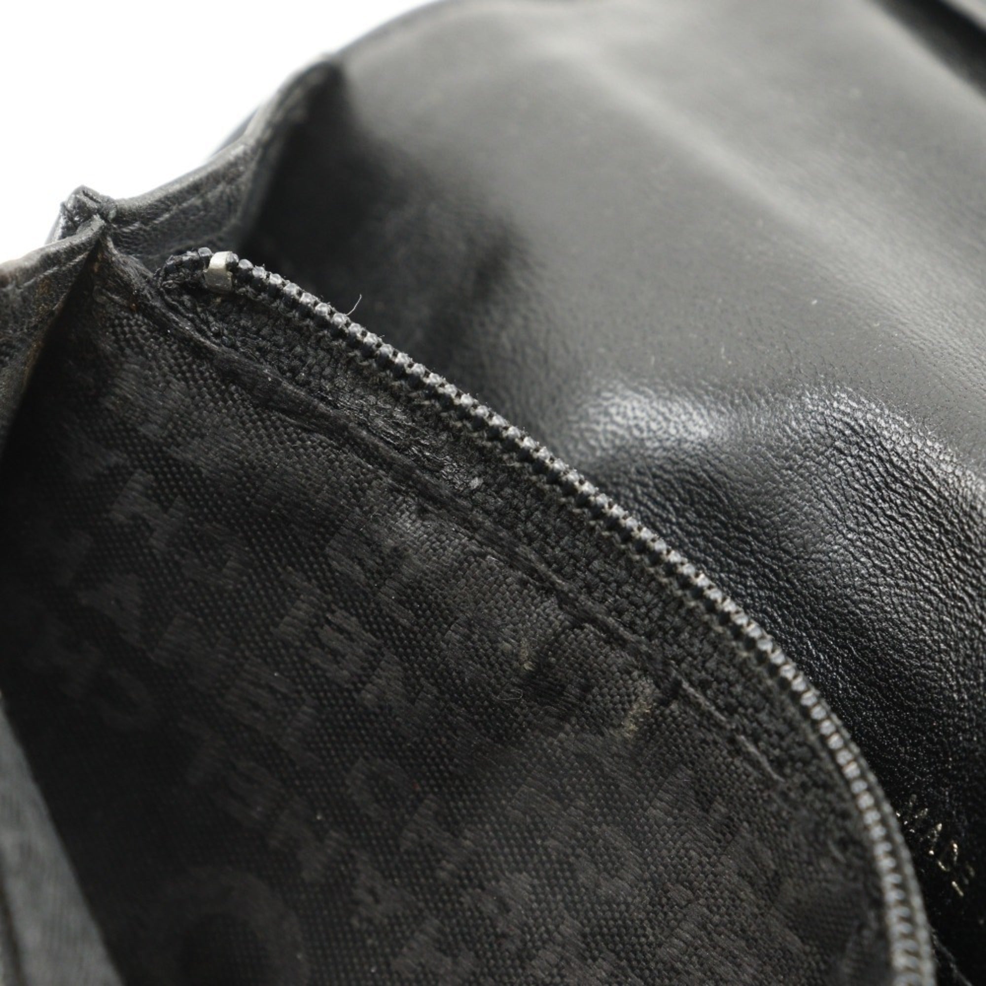Chanel Black Leather Long Wallet (Bi-Fold) (Pre-Owned)