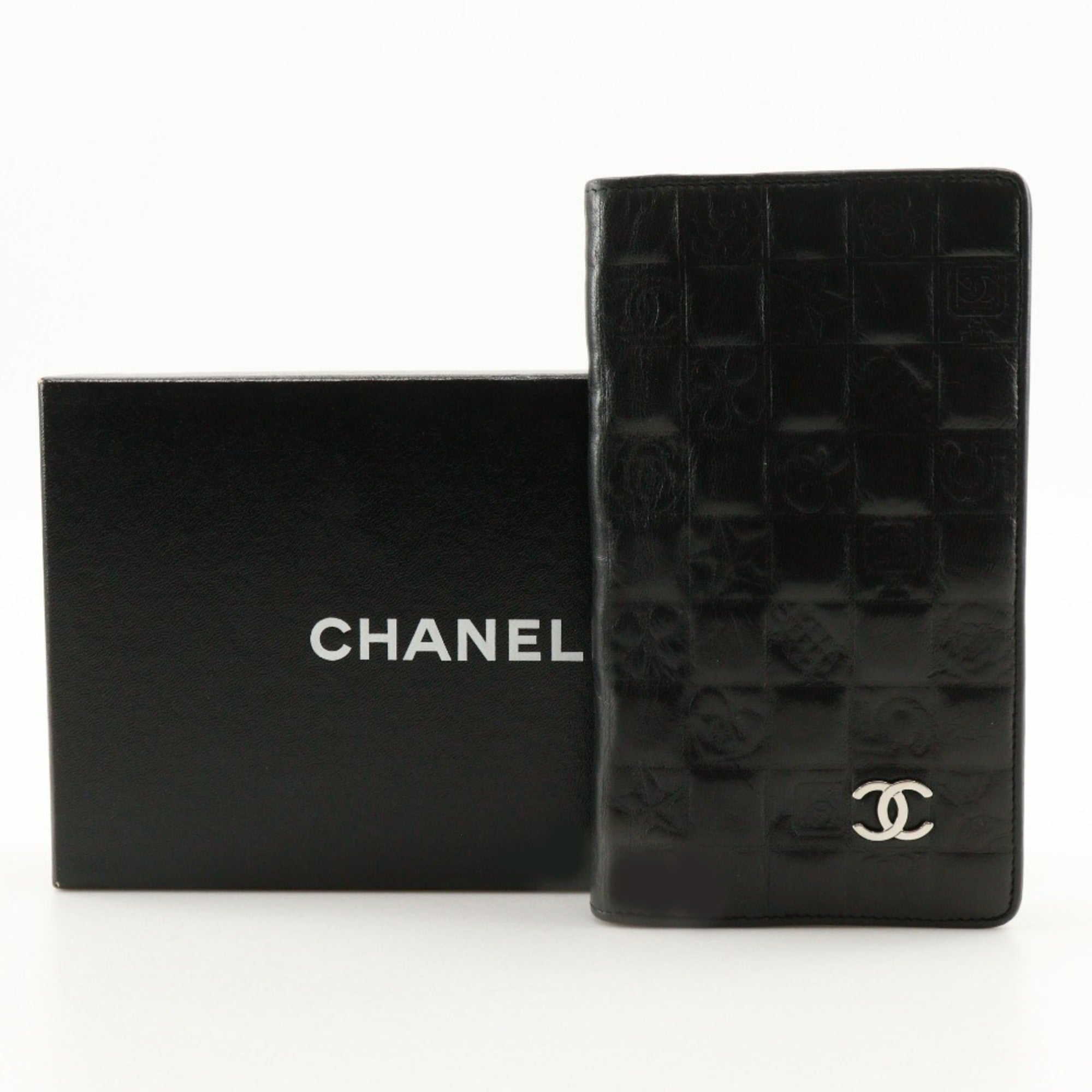 Chanel Black Leather Long Wallet (Bi-Fold) (Pre-Owned)