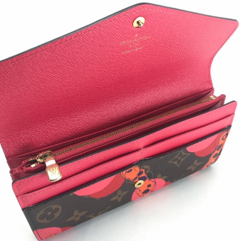 Louis Vuitton Other Other Wallet (Bi-Fold) (Pre-Owned)