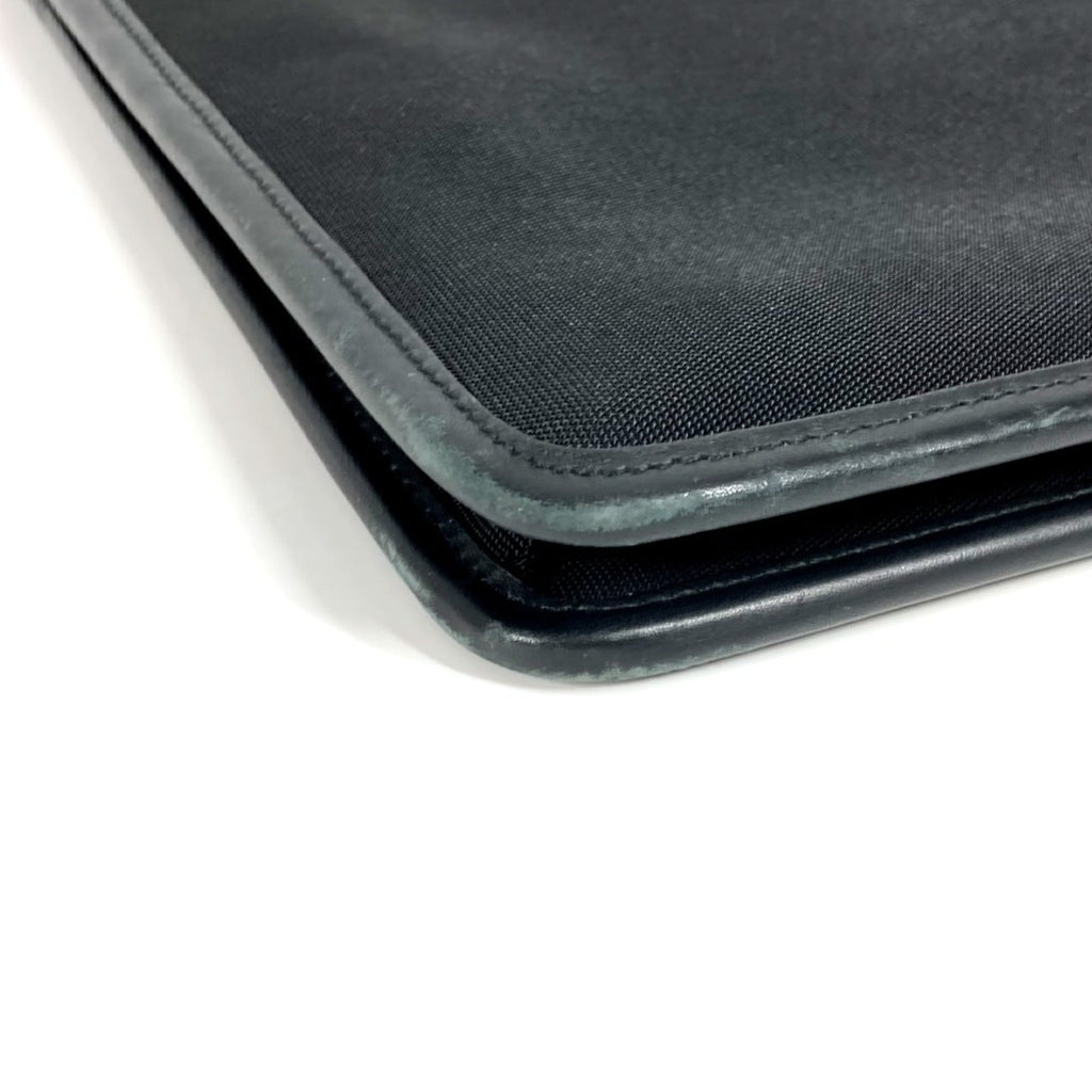 Gucci Black Nylon Clutch Bag Pouch (Pre-Owned)