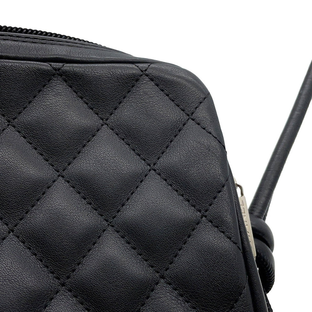 Chanel Black Leather Shoulder Bag (Pre-Owned)
