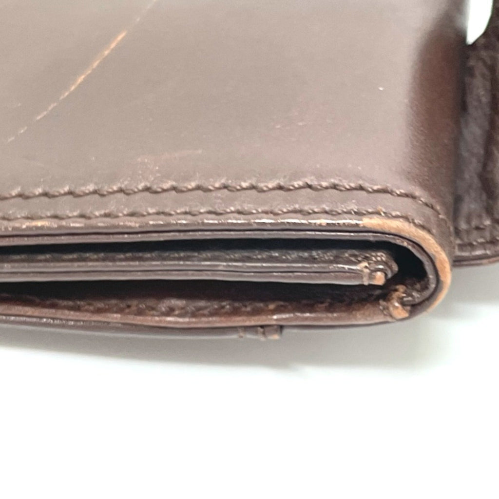 Chanel Brown Leather Shoulder Bag (Pre-Owned)