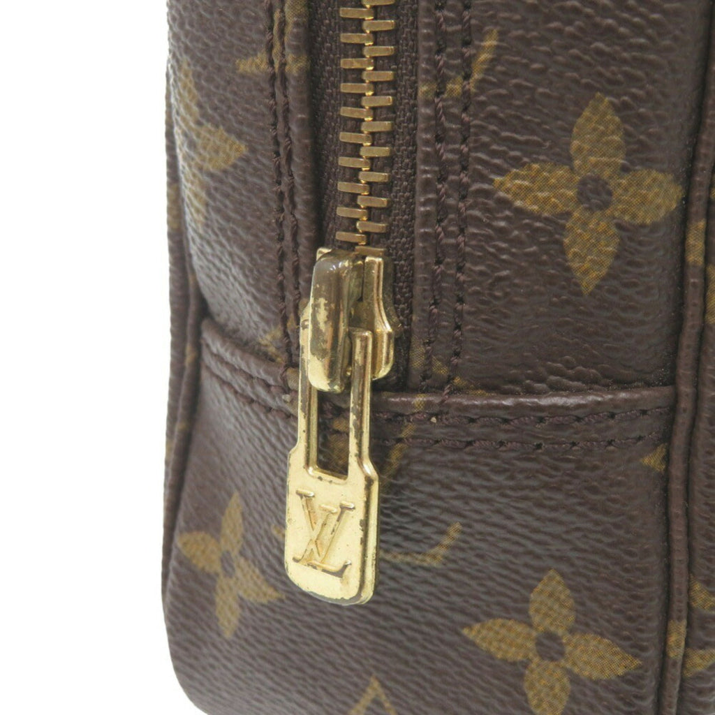 Louis Vuitton Brown Monogram Monogram Pouch (Pre-Owned)