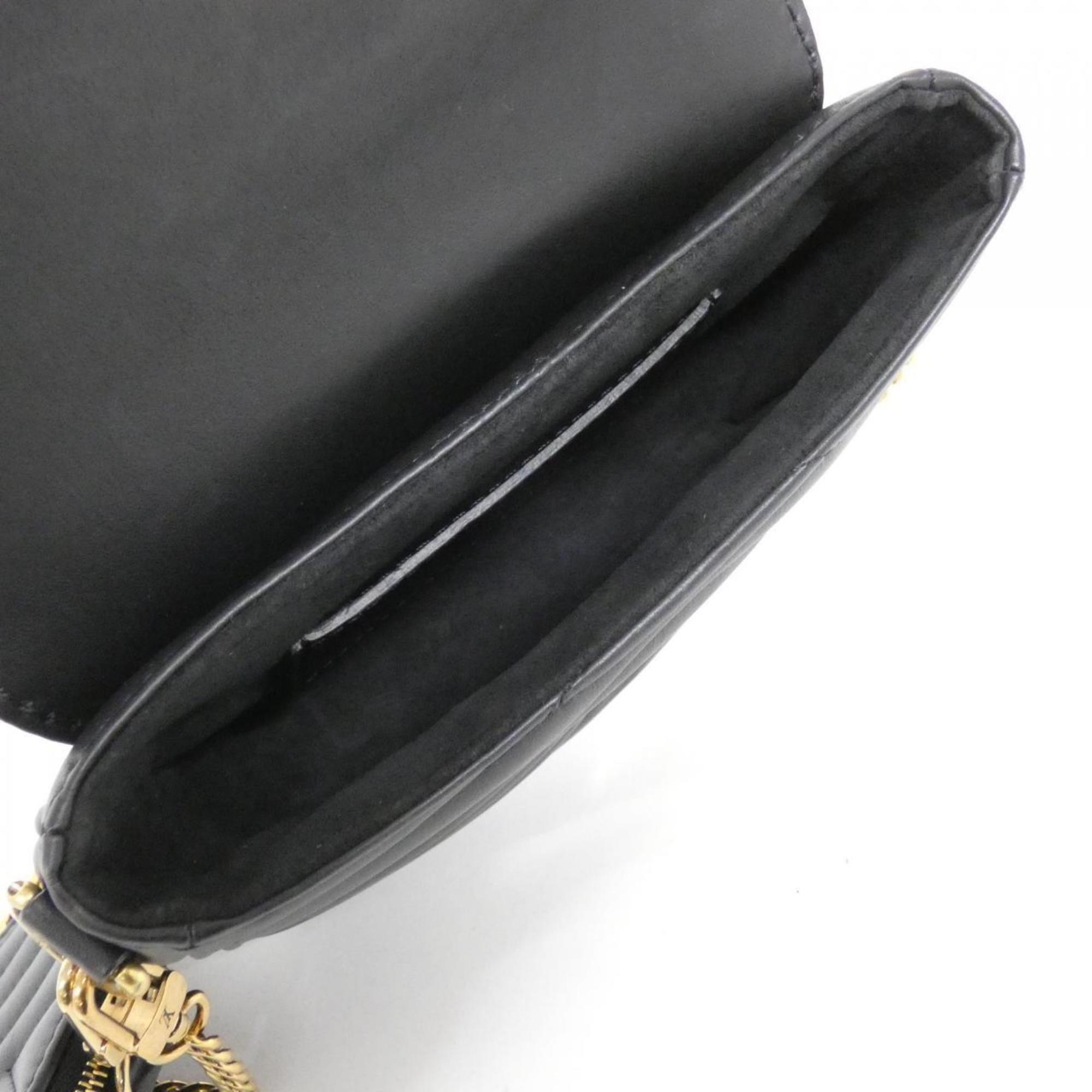 Louis Vuitton Black Leather Pochette Pouch Shoulder Bag (Pre-Owned)