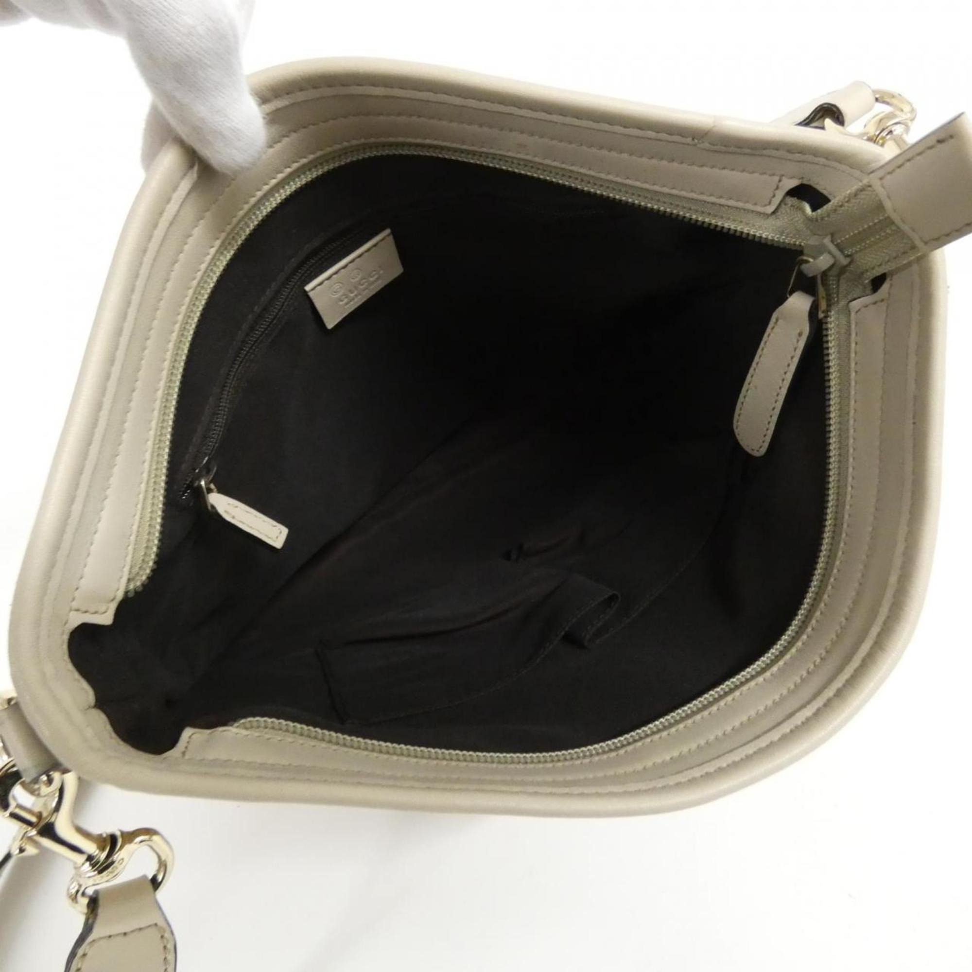 Gucci Gg Canvas Beige Ivory Gg Canvas Shoulder Bag (Pre-Owned)