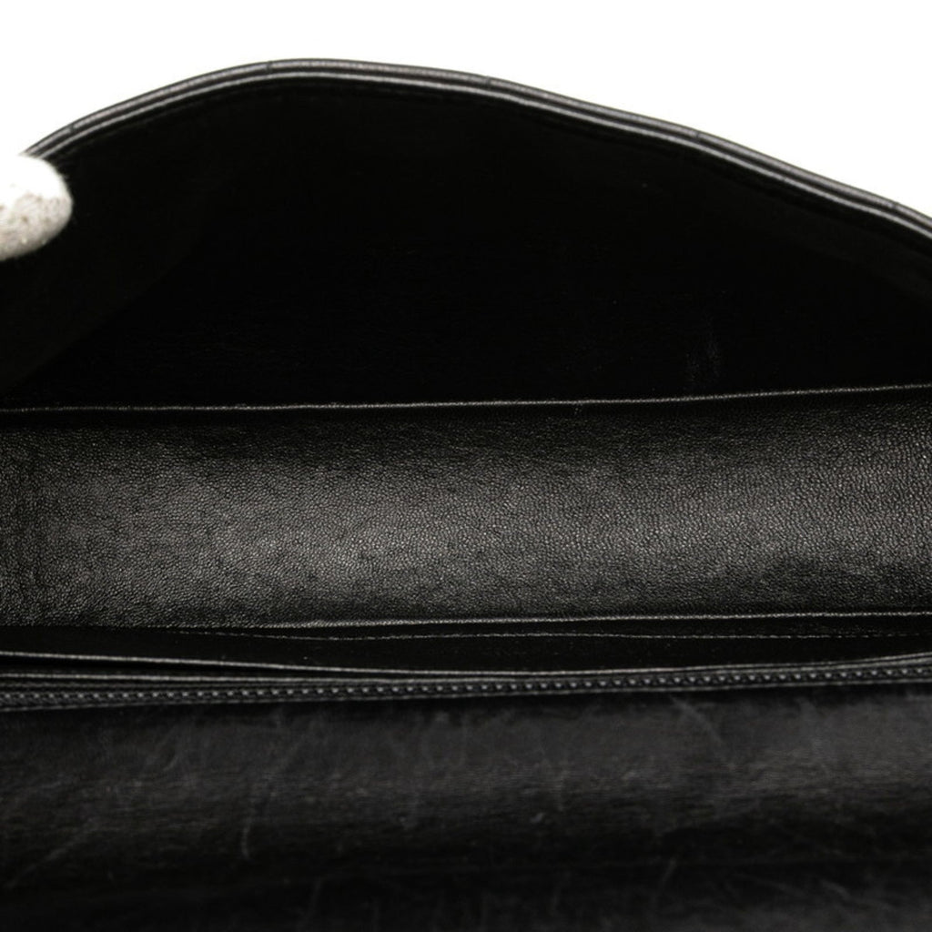 Chanel Black Leather Shoulder Bag (Pre-Owned)