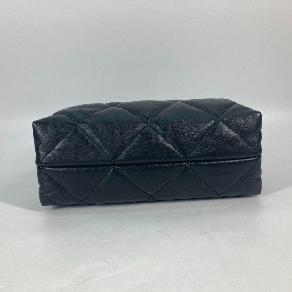 Chanel Black Leather Shoulder Bag (Pre-Owned)