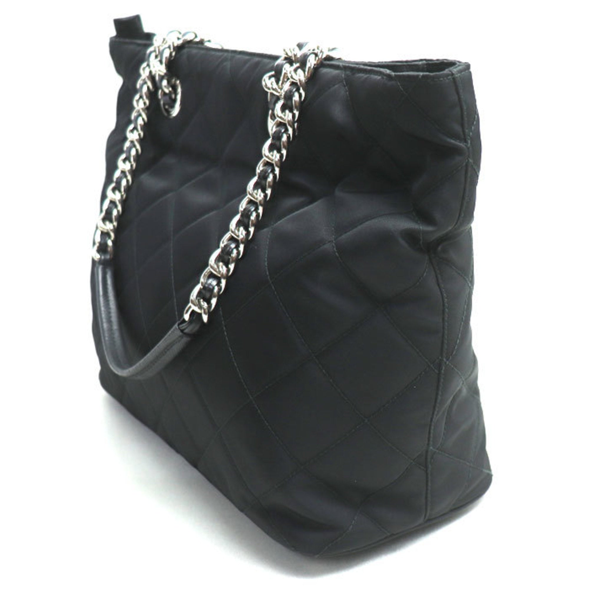 Prada Black Nylon Tote Bag (Pre-Owned)