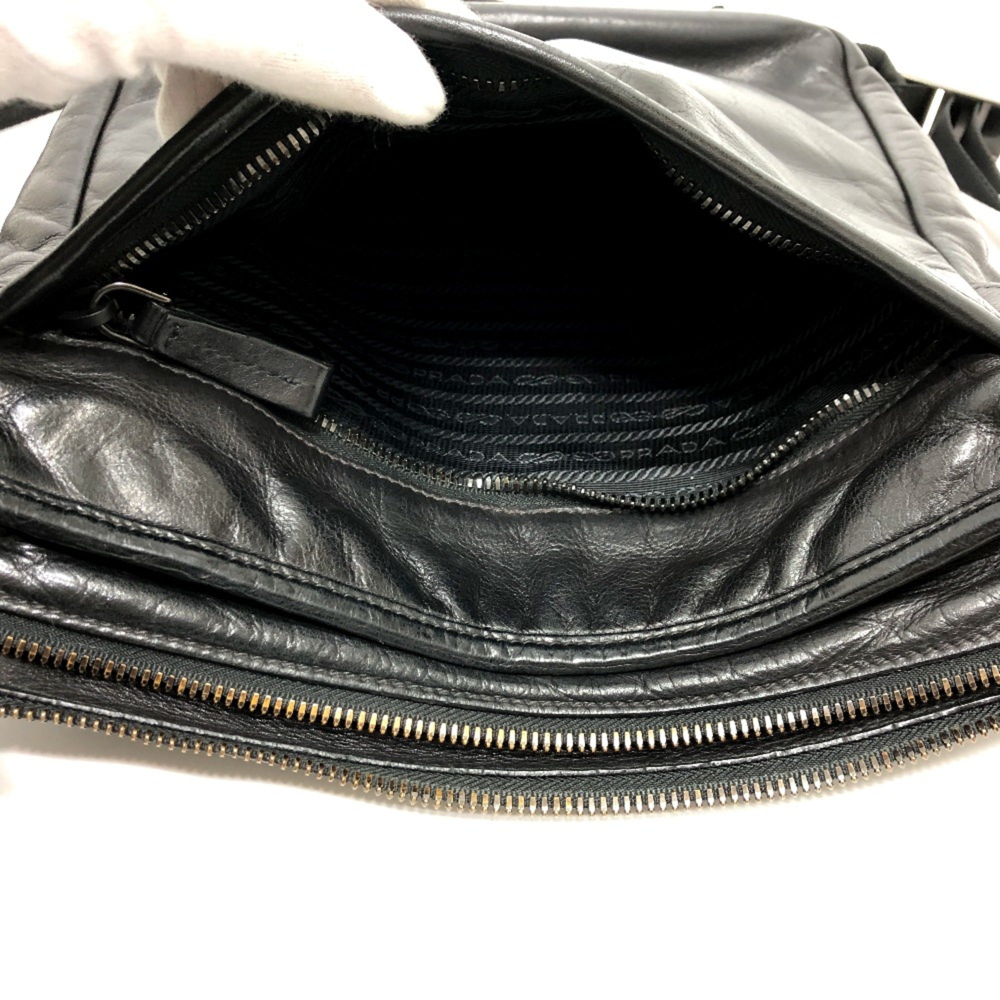 Prada Black Leather Shoulder Bag (Pre-Owned)