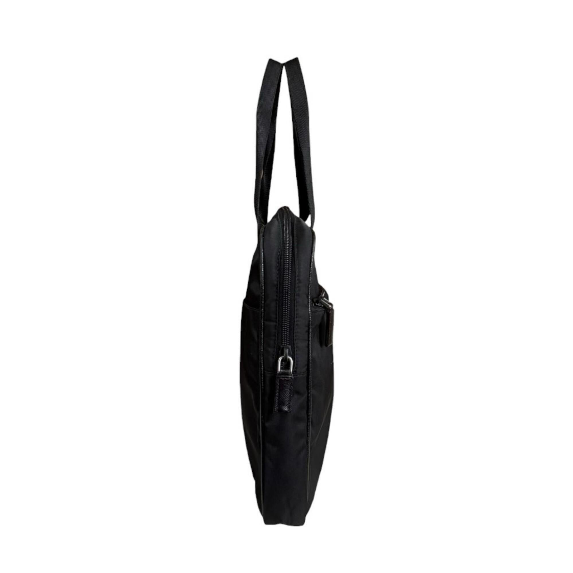 Prada Black Nylon Shoulder Bag (Pre-Owned)