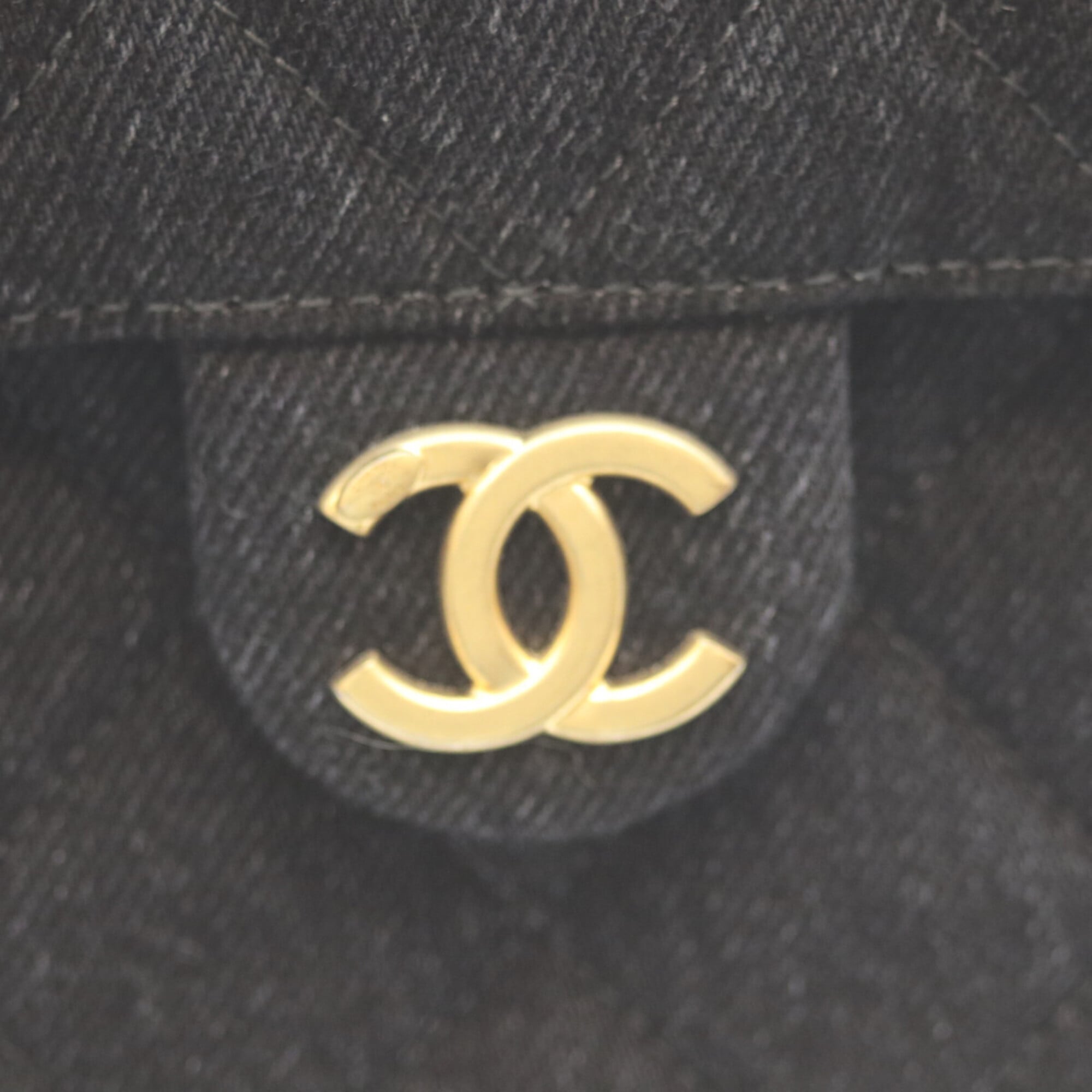 Chanel Black Denim Shoulder Bag (Pre-Owned)
