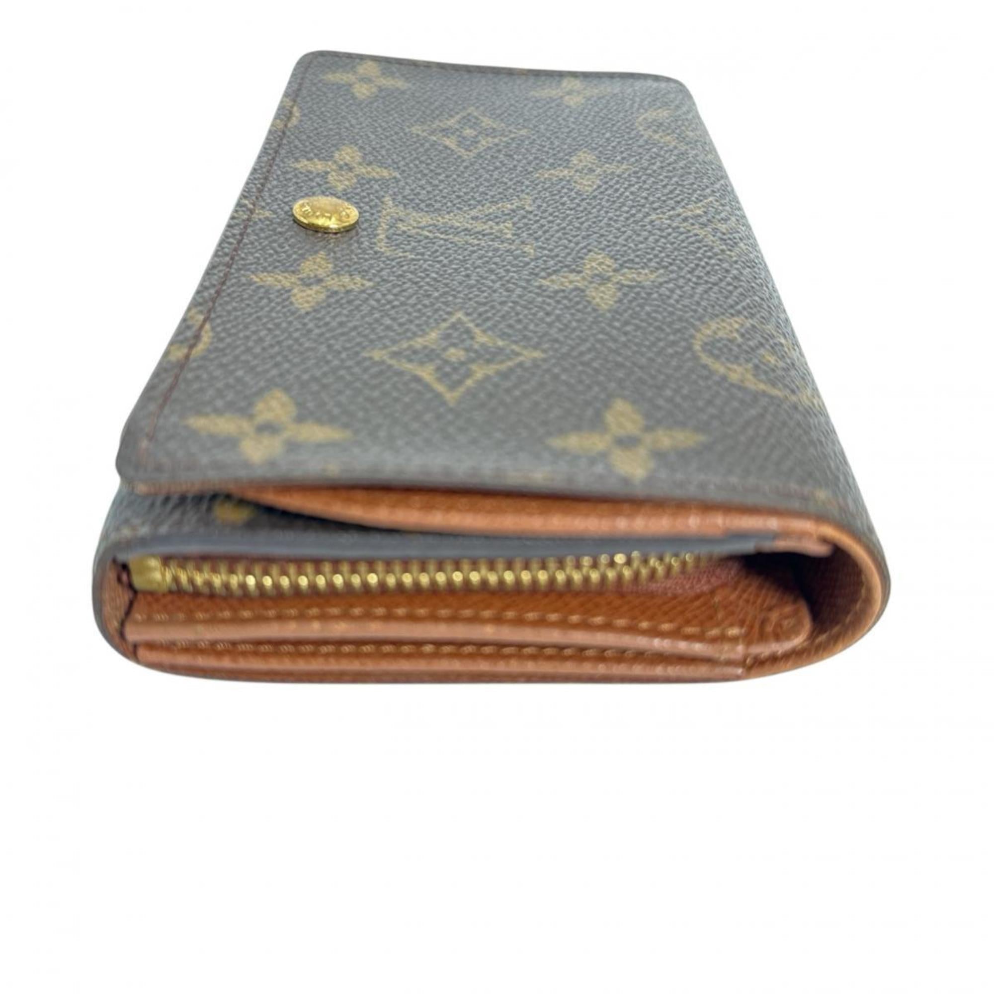 Louis Vuitton Brown Monogram Canvas Wallet (Bi-Fold) (Pre-Owned)