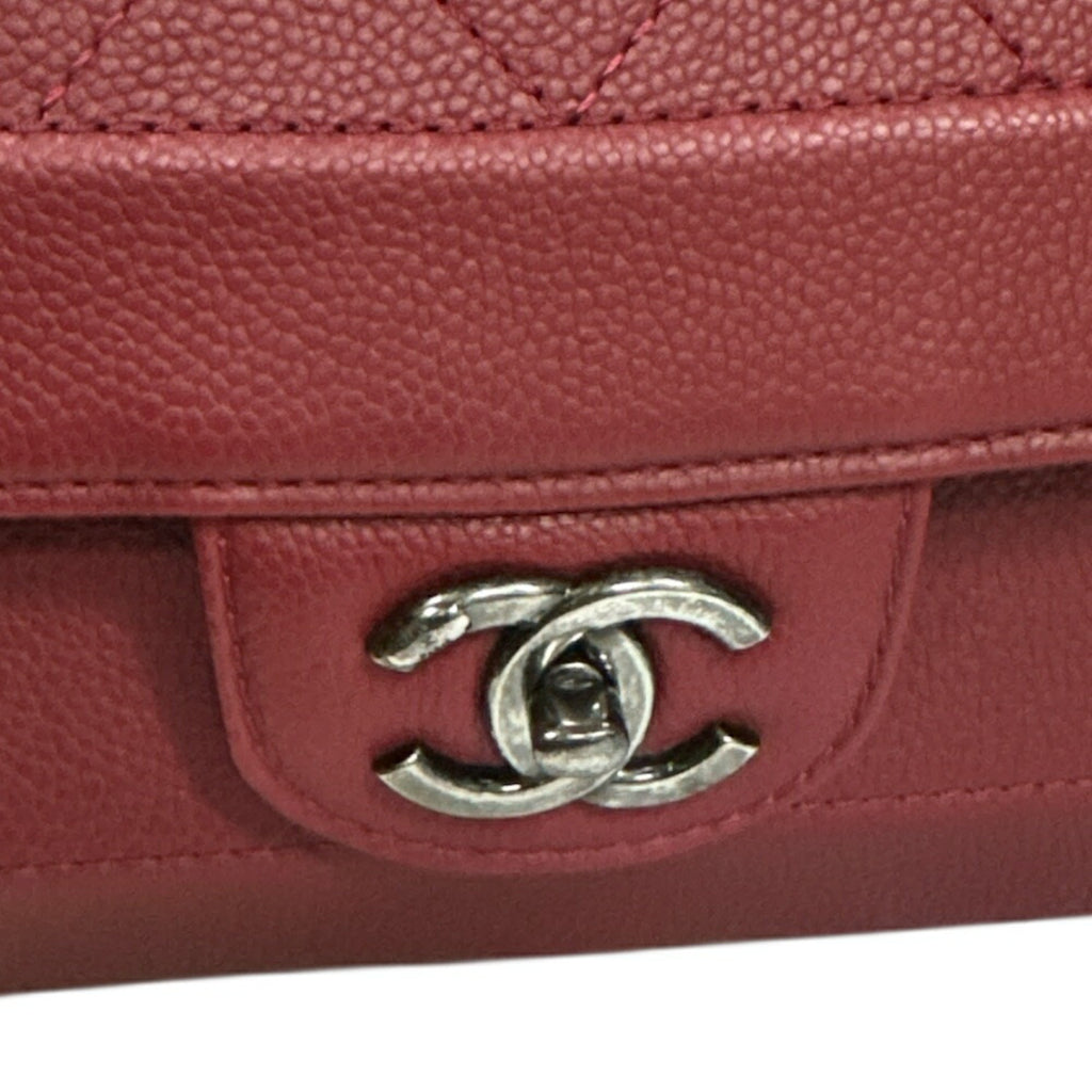 Chanel Matelasse Red Color Leather Shoulder Bag (Pre-Owned)