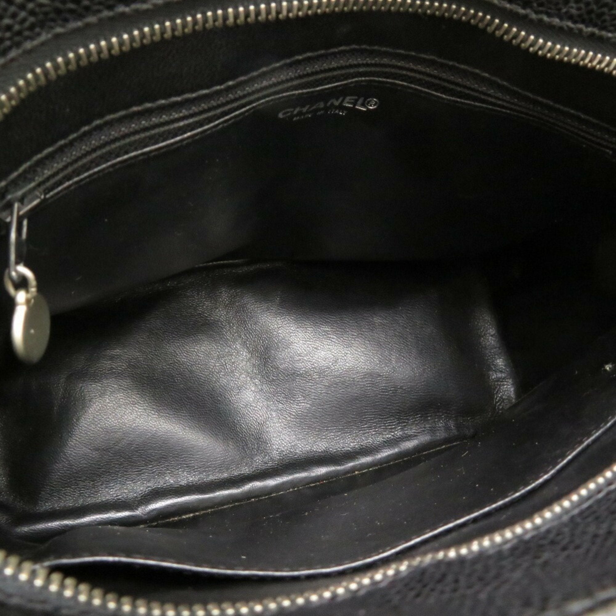 Chanel Black Grained Calfskin Tote Bag (Pre-Owned)