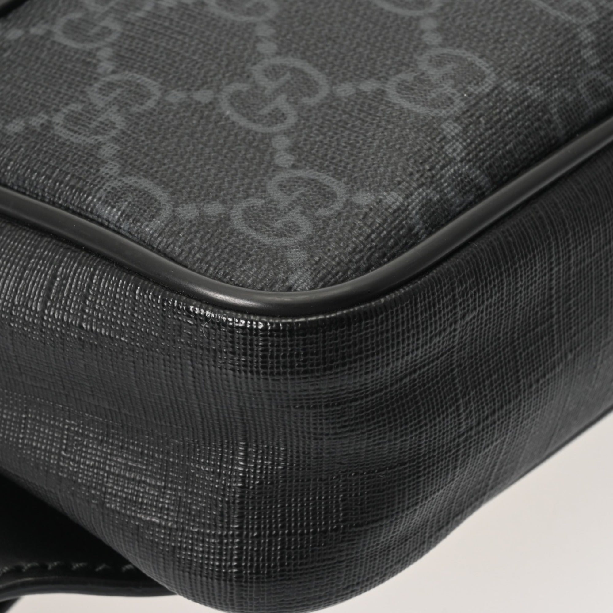 Gucci Black Gray Gg Supreme Canvas Sling Bag (Pre-Owned)