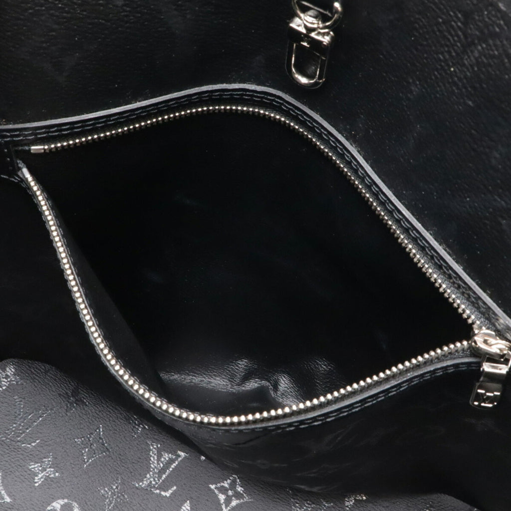 Louis Vuitton Black Monogram White Monogram Pouch Shoulder Bag Tote Bag (Pre-Owned)
