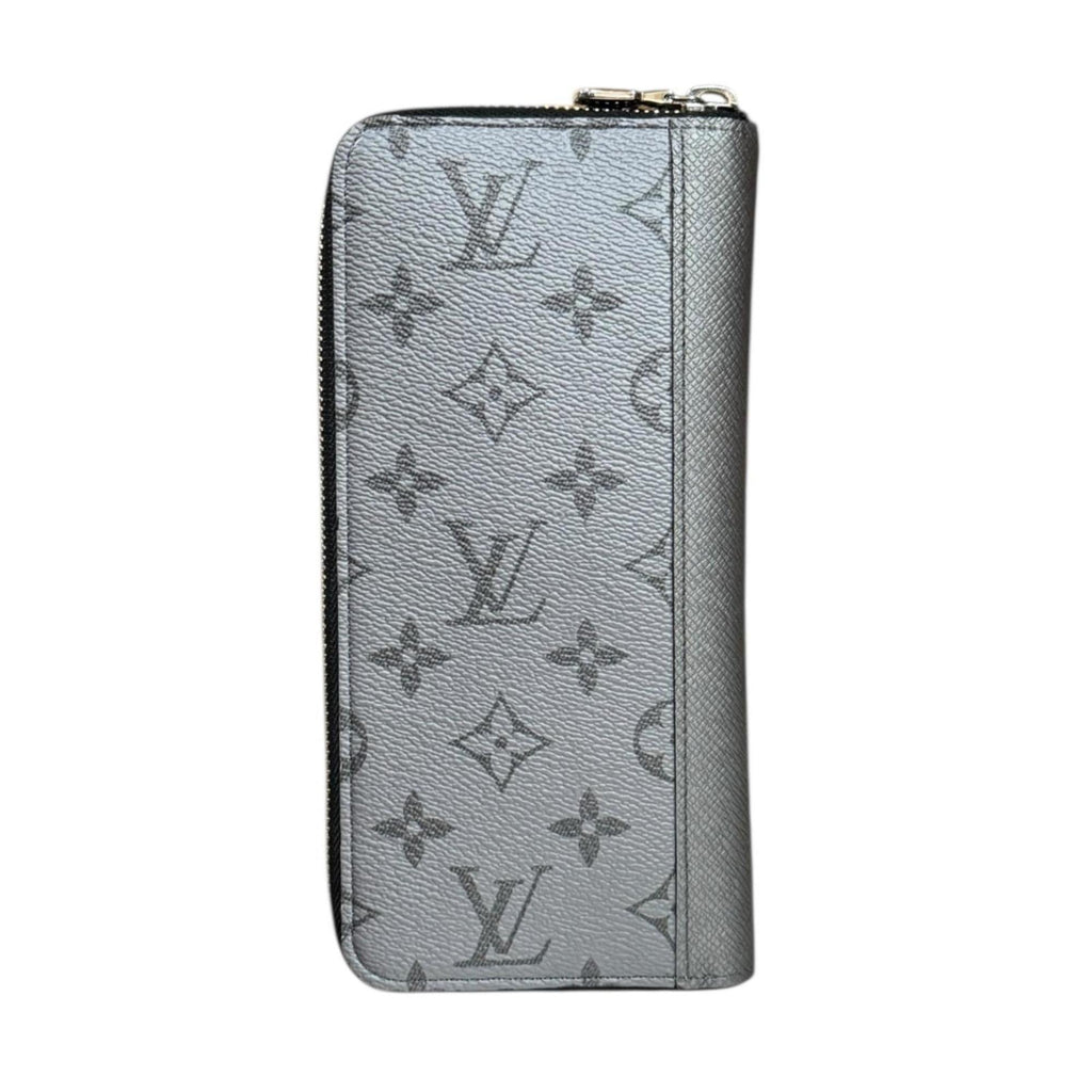 Louis Vuitton Silver Taiga Leather Leather Long Wallet (Bi-Fold) (Pre-Owned)