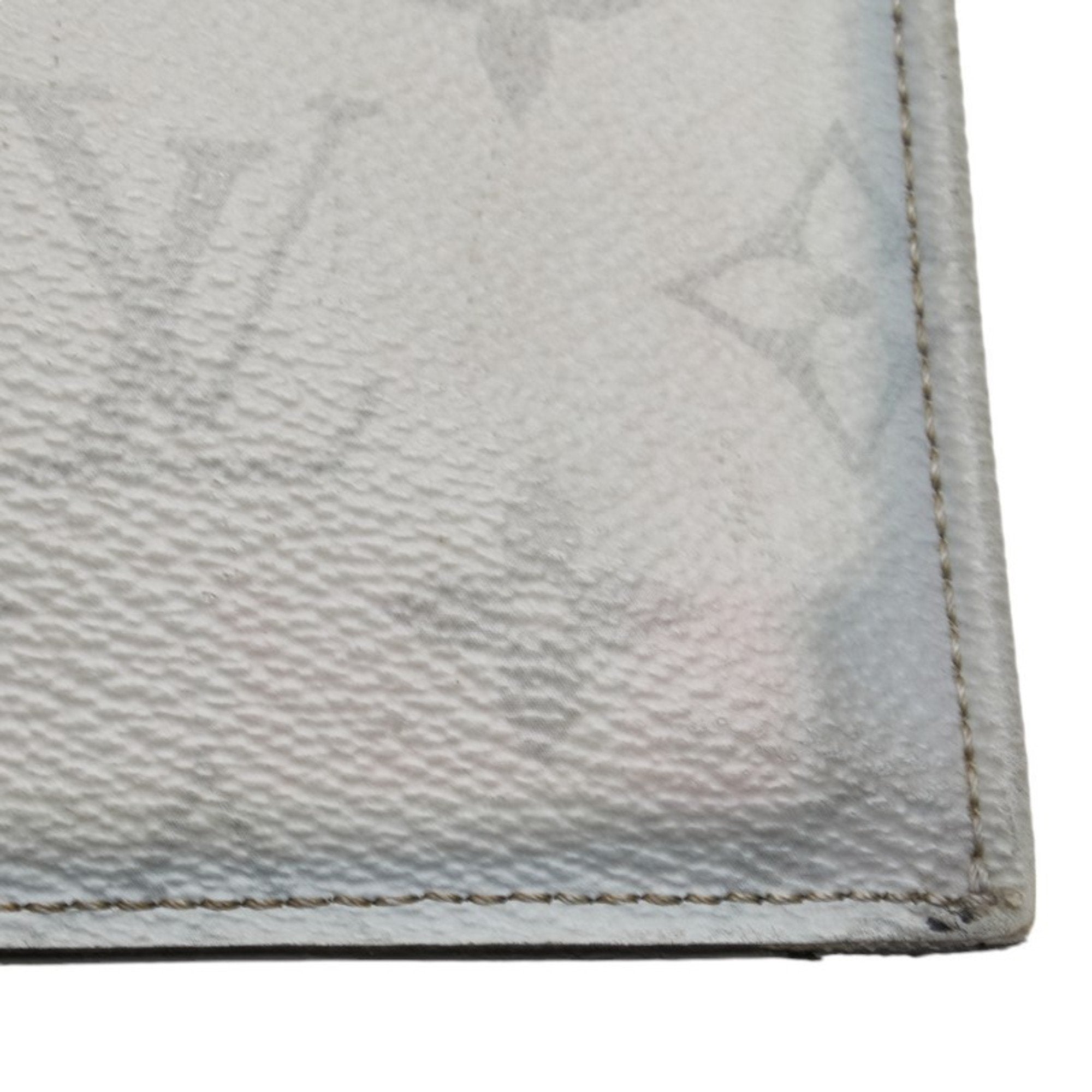 Louis Vuitton Monogram Eclipse Black Monogram Eclipse White Pvc Leather Clutch Bag Pochette (Pre-Owned)