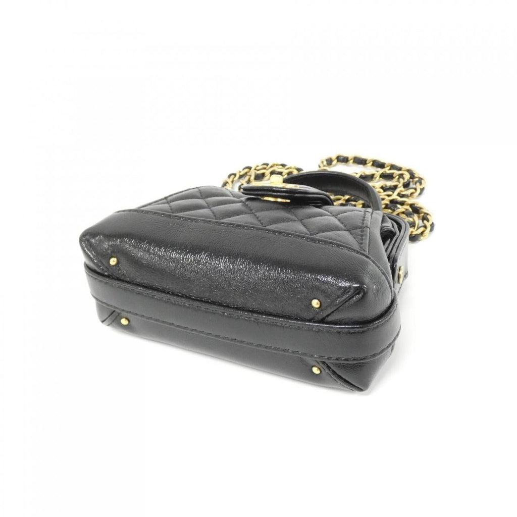 Chanel Black Leather Shoulder Bag (Pre-Owned)