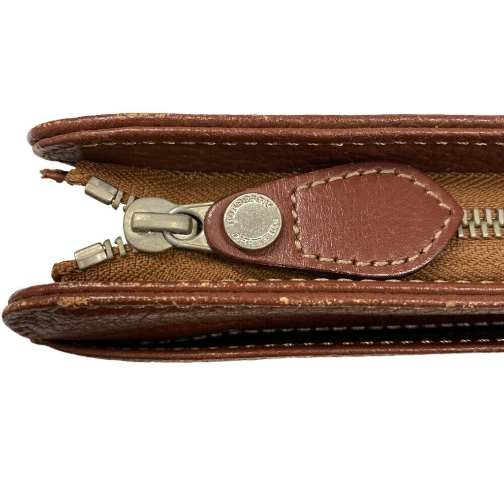 Burberry Brown Leather Clutch Bag (Pre-Owned)